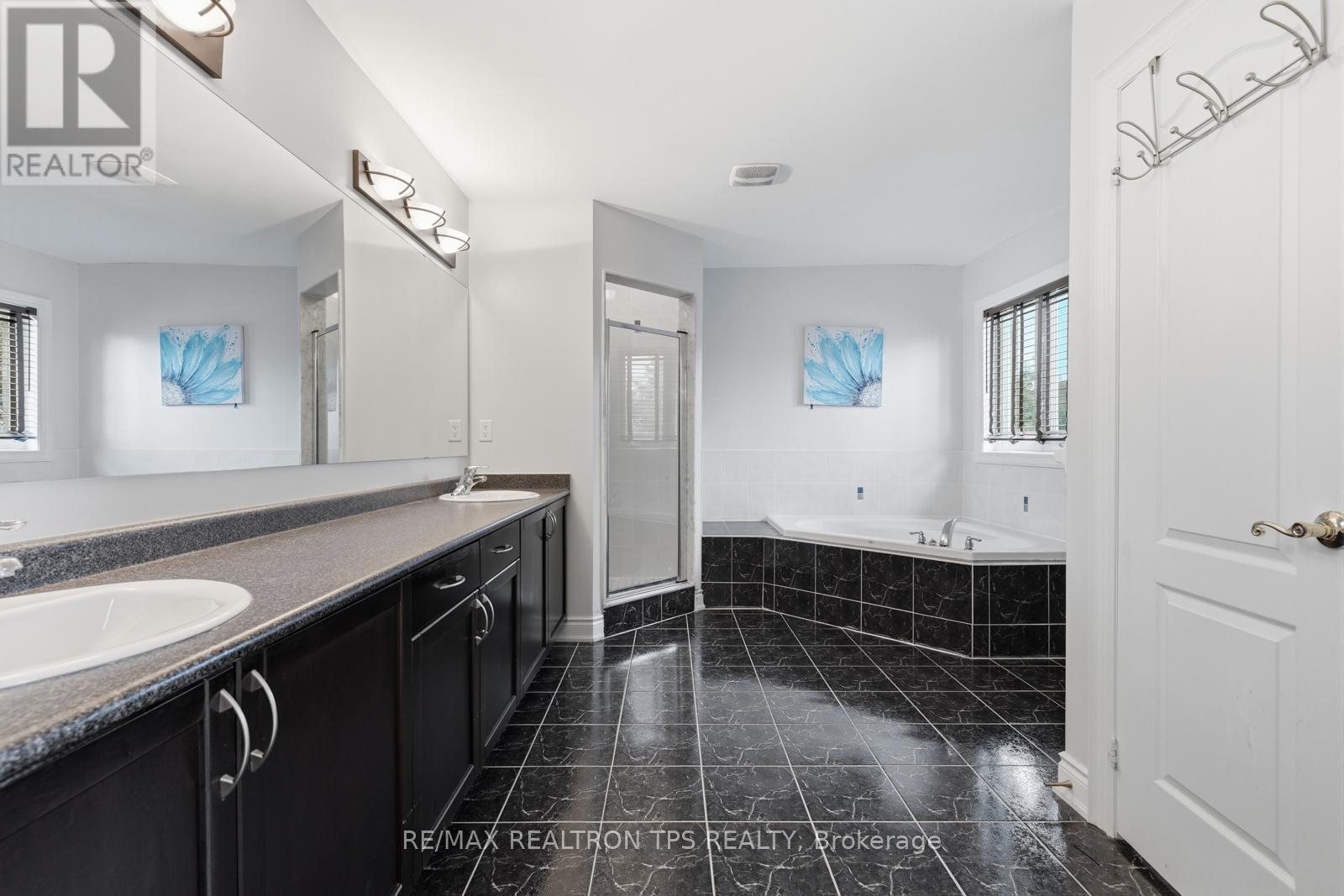 555 Kingsfield Loop, Oshawa, Ontario  L1K 0H8 - Photo 26 - E13103156