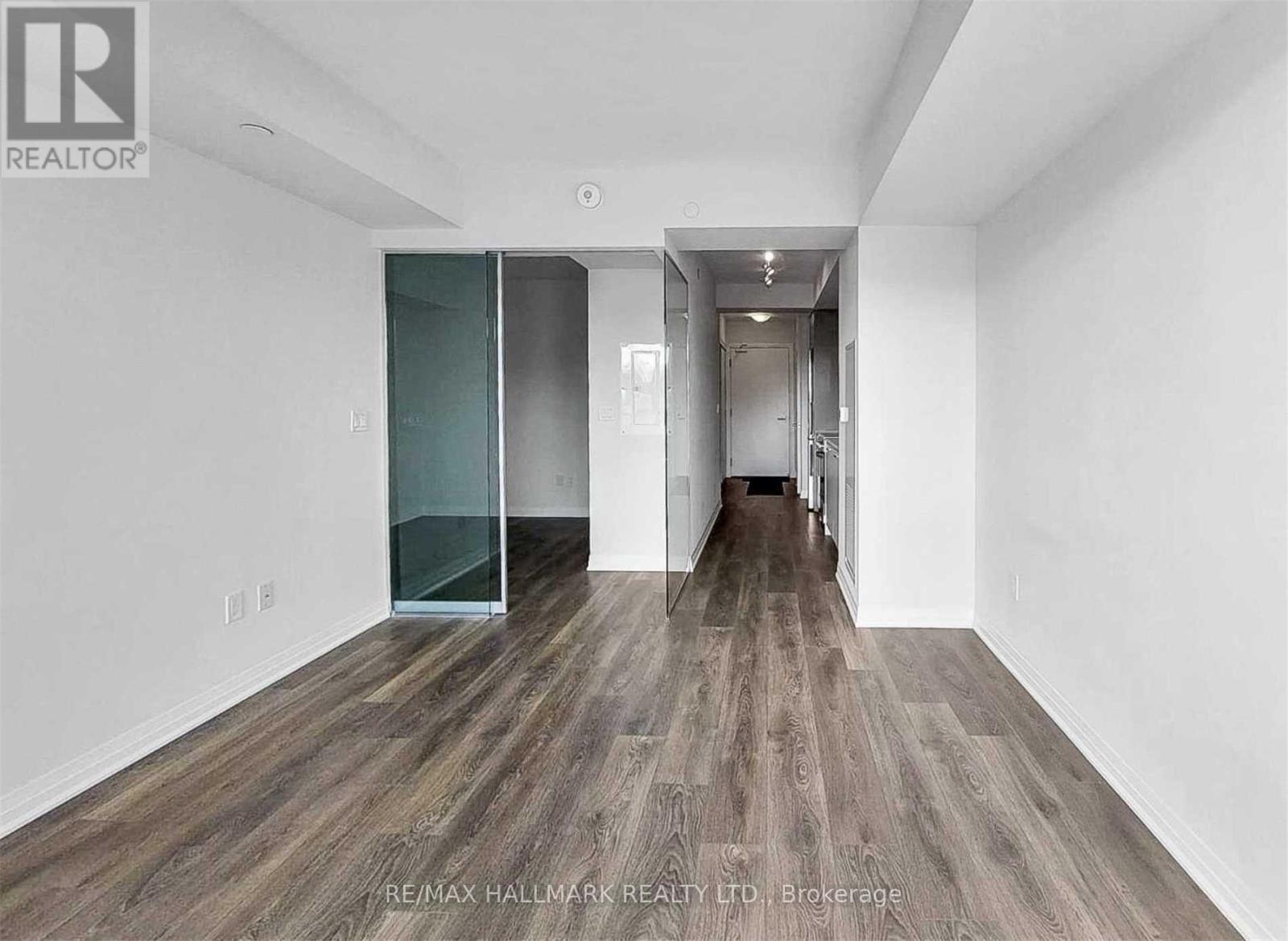 417 - 2301 Danforth Avenue, Toronto, Ontario  M4C 1K5 - Photo 4 - E13103230