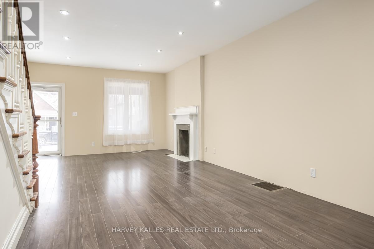 50 Ashdale Avenue, Toronto, Ontario  M4L 2Y7 - Photo 7 - E13103258