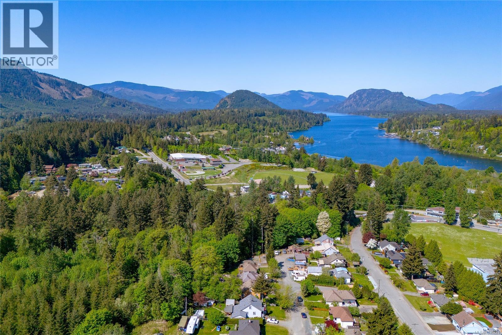 44 Arbutus St W, Lake Cowichan, British Columbia  V0R 2G0 - Photo 8 - 1036221