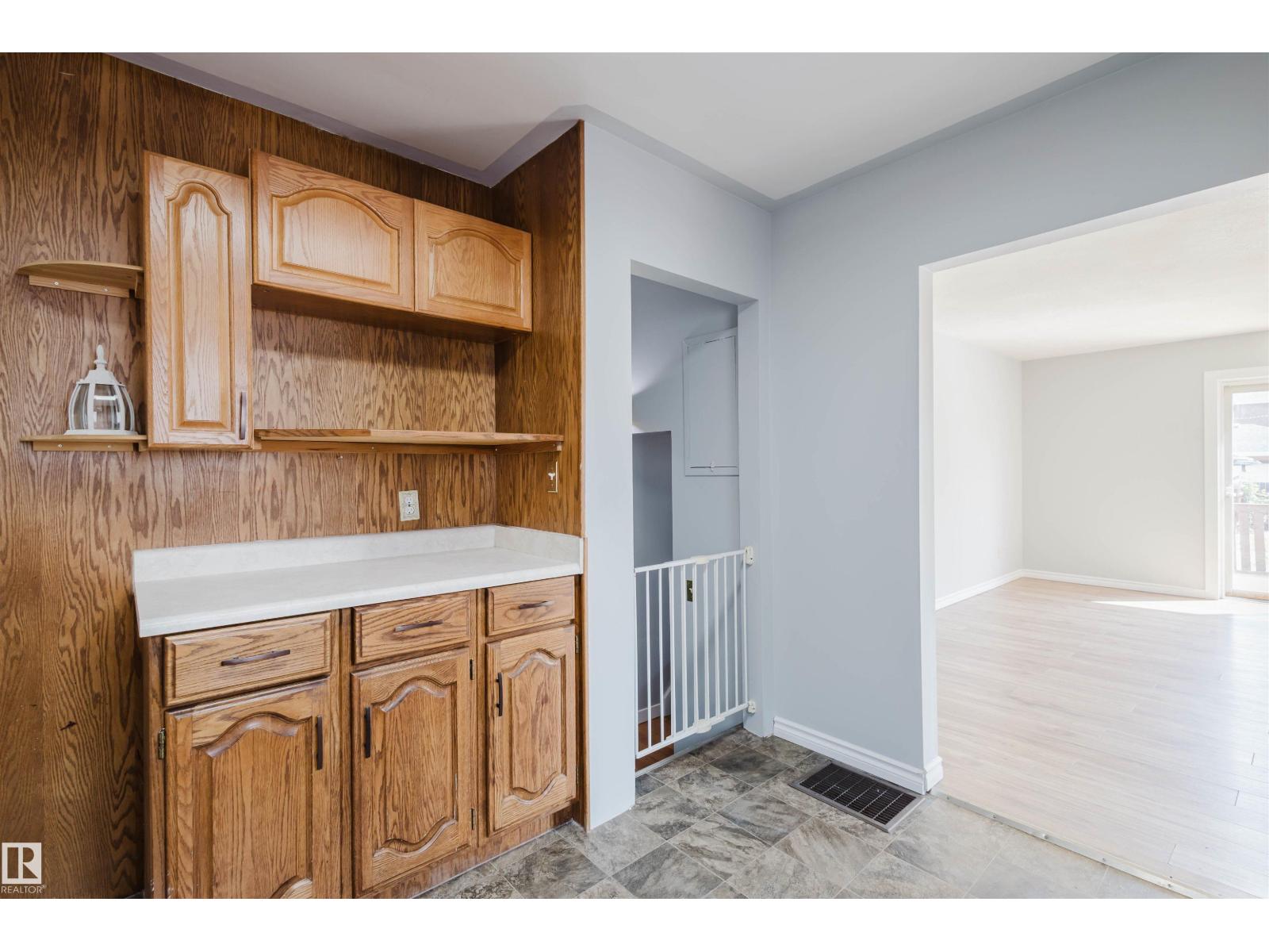 Unknown Address, ,     - Photo 8 - E4486606