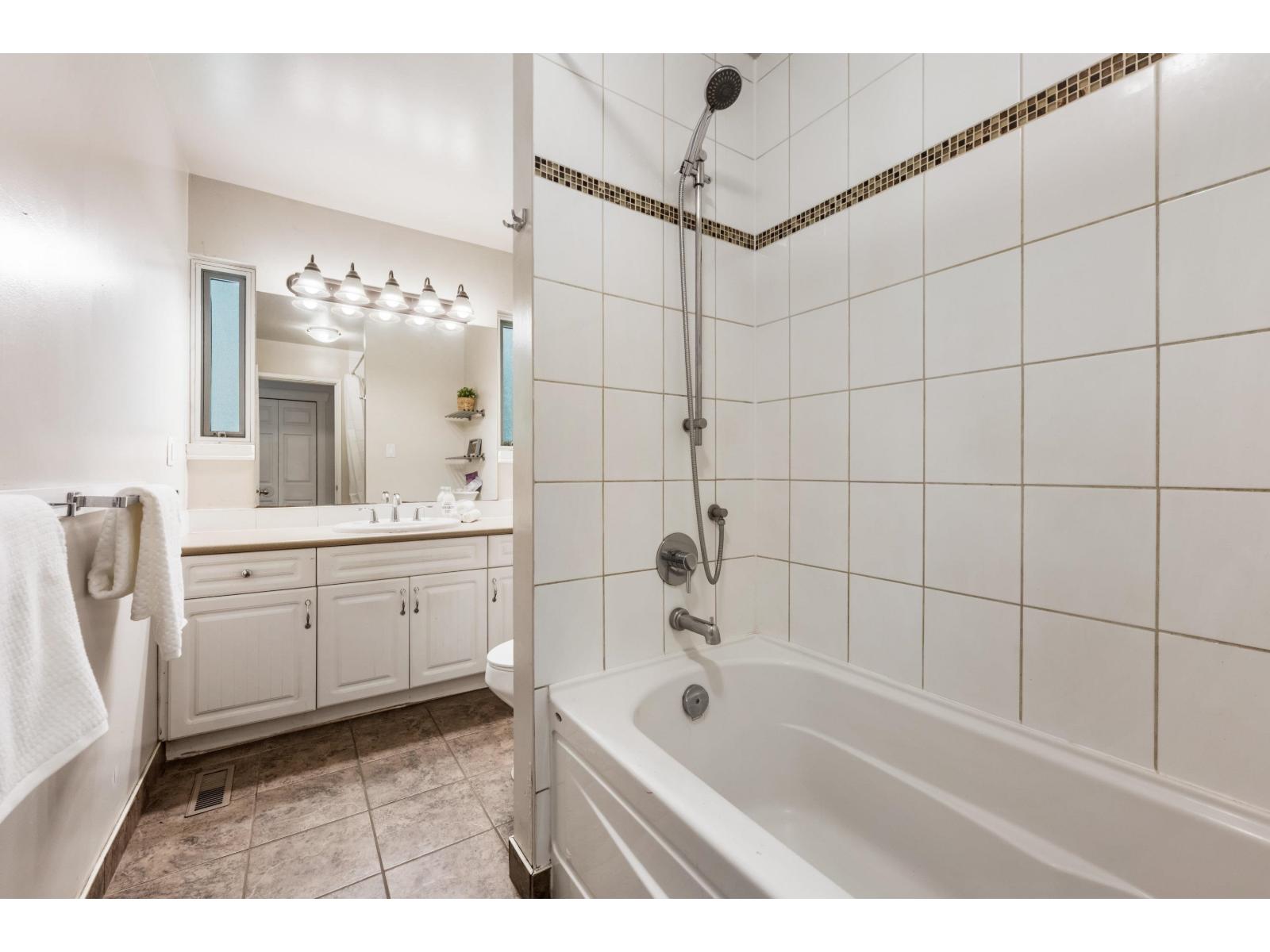 4108 196 Street, Langley, British Columbia  V3A 1A1 - Photo 29 - R3121294