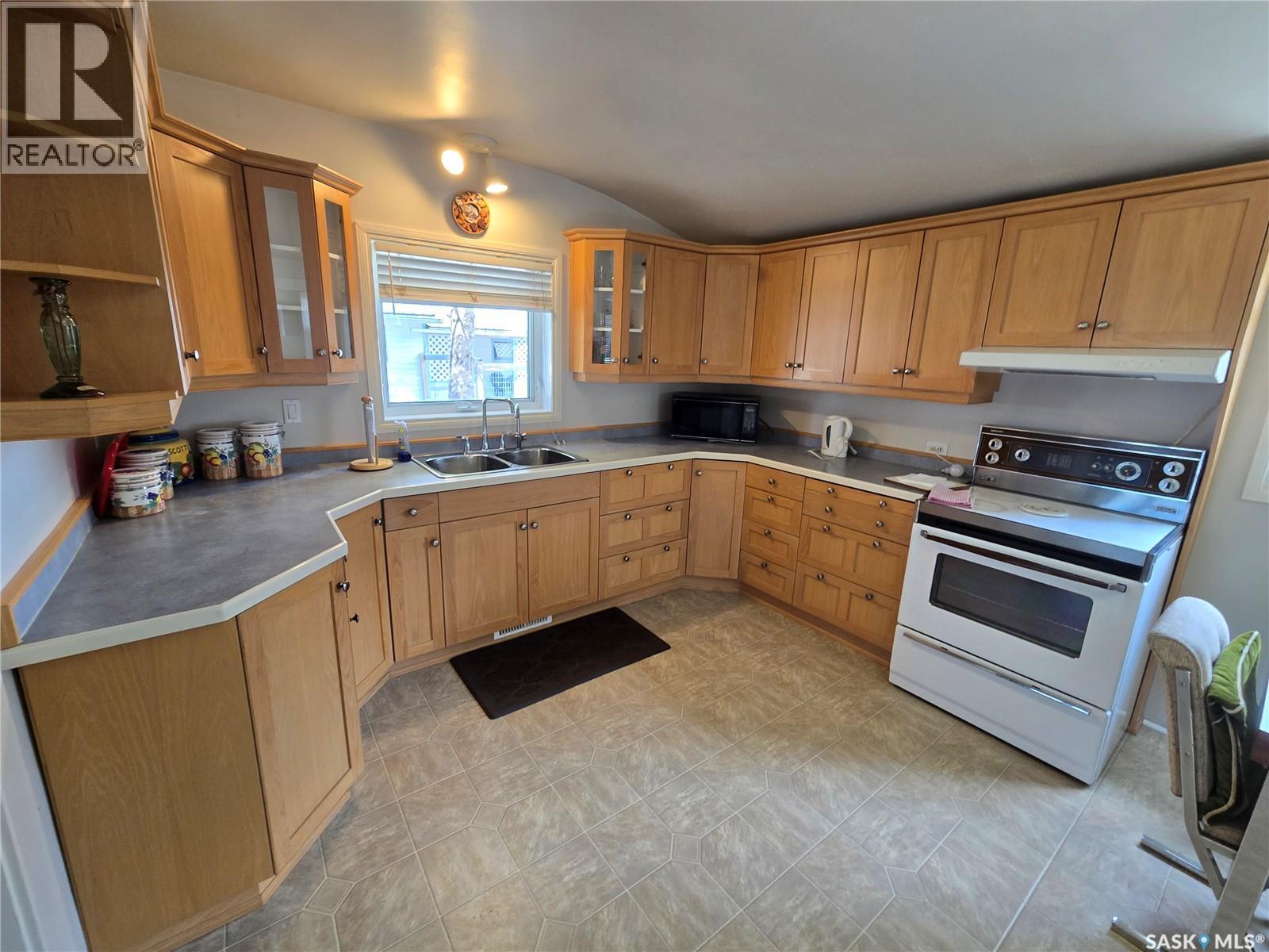 706 Main Street, Kipling, Saskatchewan  S0G 2S0 - Photo 12 - SK035393