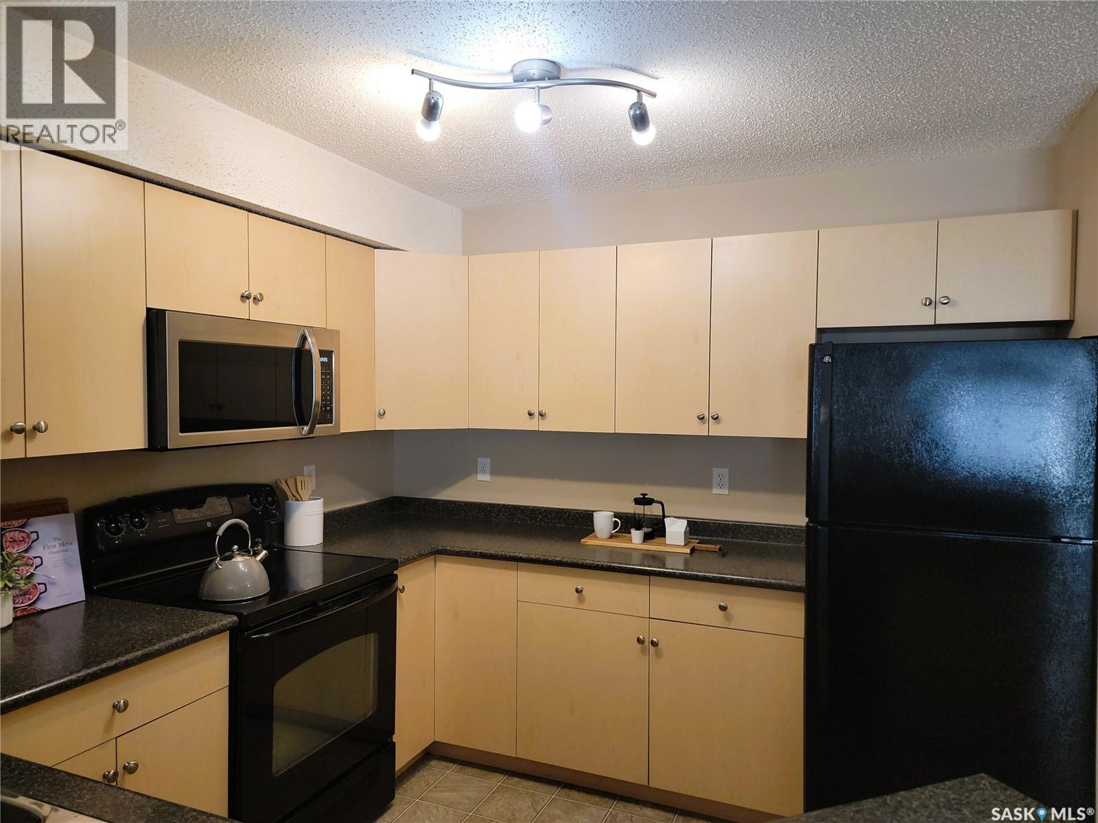 204 303 Lowe Road, Saskatoon, Saskatchewan  S7S 1P2 - Photo 8 - SK035374