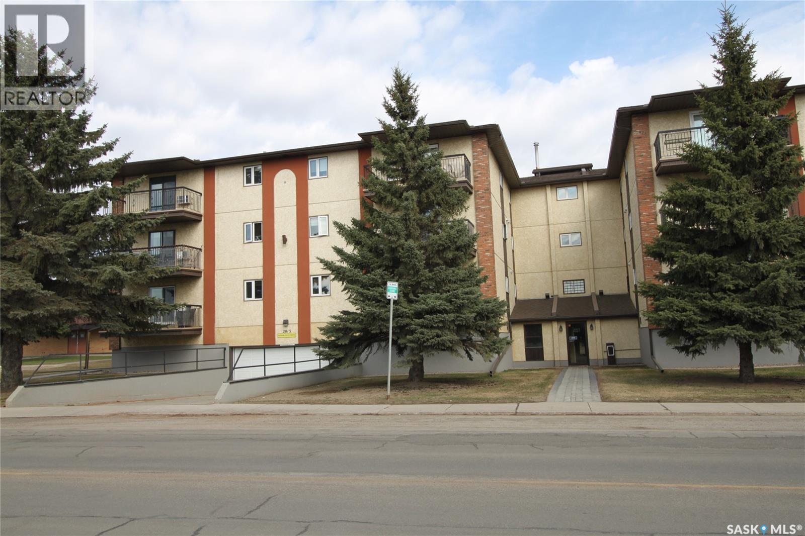 104 2013 Arlington Avenue, Saskatoon, Saskatchewan  S7J 2H6 - Photo 1 - SK035334