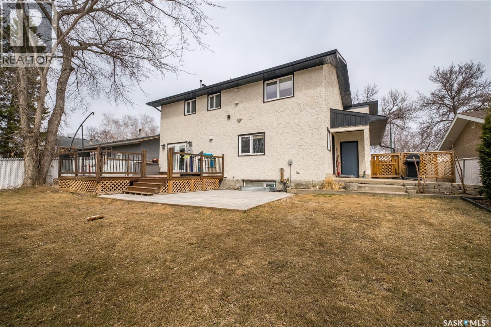 1289 Gillmor Crescent, Prince Albert, Saskatchewan  S6V 6A8 - Photo 34 - SK035084
