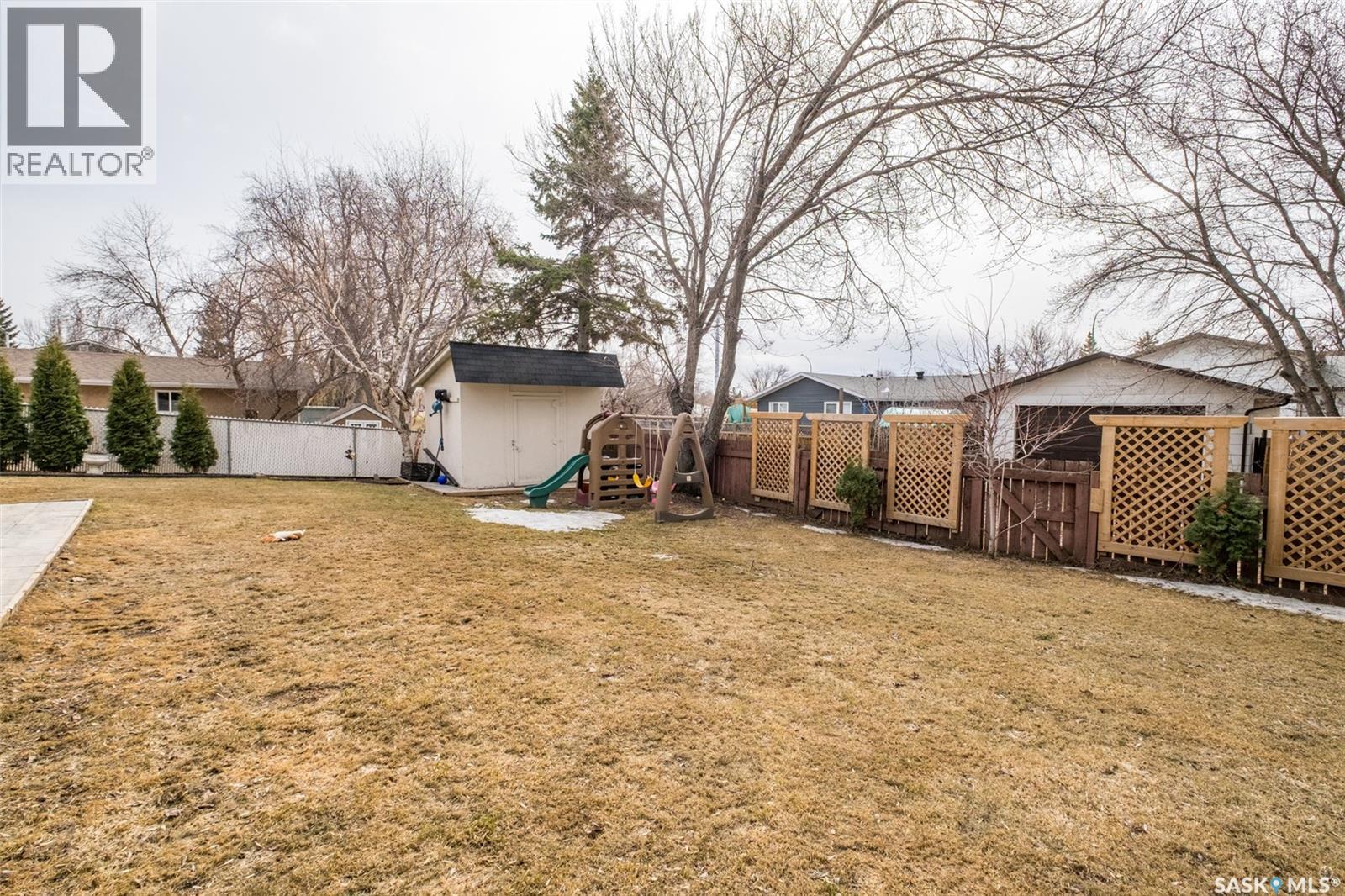 1289 Gillmor Crescent, Prince Albert, Saskatchewan  S6V 6A8 - Photo 36 - SK035084