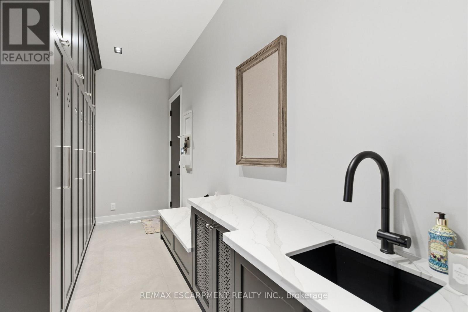 1380 Birchwood Heights Drive, Mississauga, Ontario  L5G 2Y2 - Photo 25 - W13004658