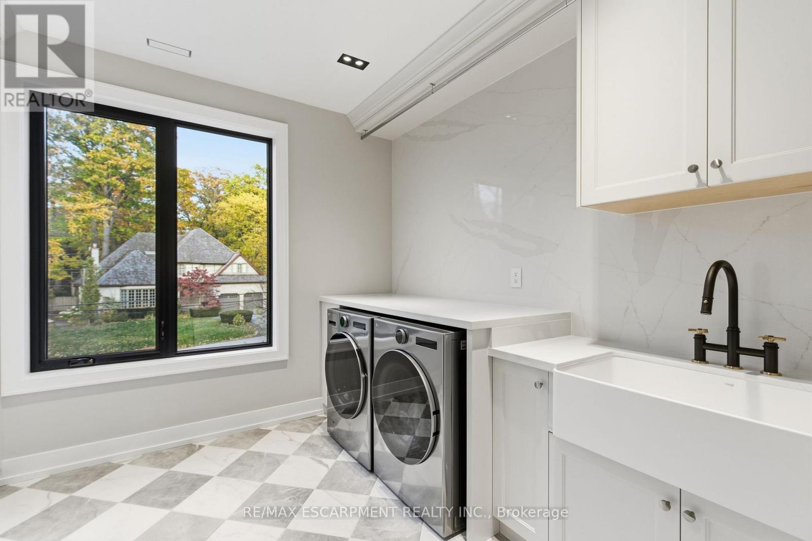 1380 Birchwood Heights Drive, Mississauga, Ontario  L5G 2Y2 - Photo 39 - W13004658
