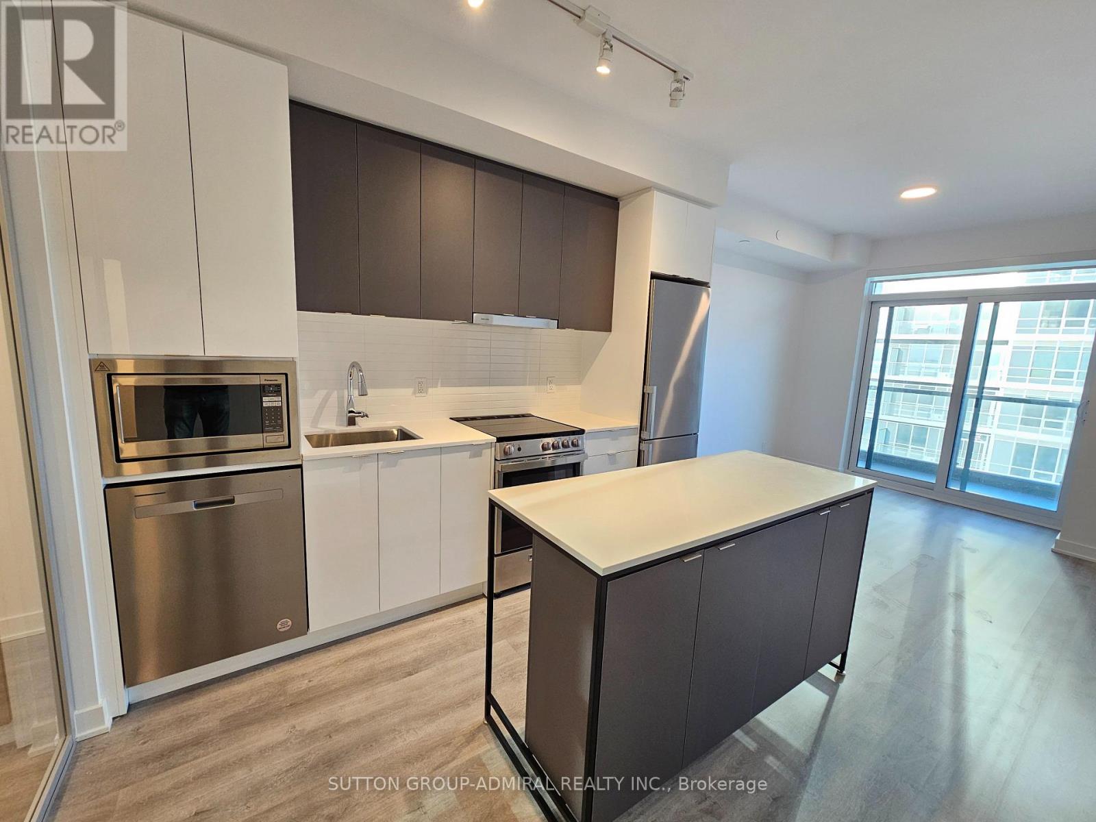 2408 - 30 Upper Mall Way, Vaughan, Ontario  L4J 4P8 - Photo 2 - N13103040