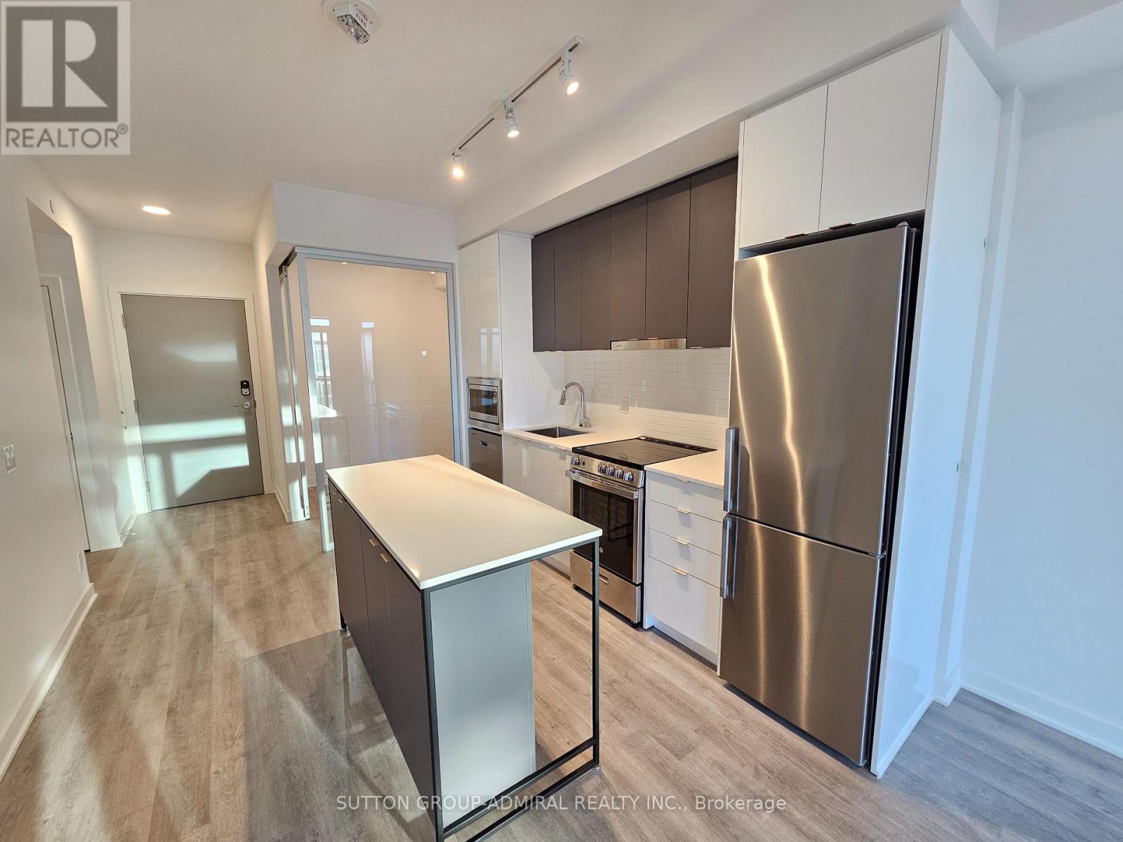 2408 - 30 Upper Mall Way, Vaughan, Ontario  L4J 4P8 - Photo 3 - N13103040