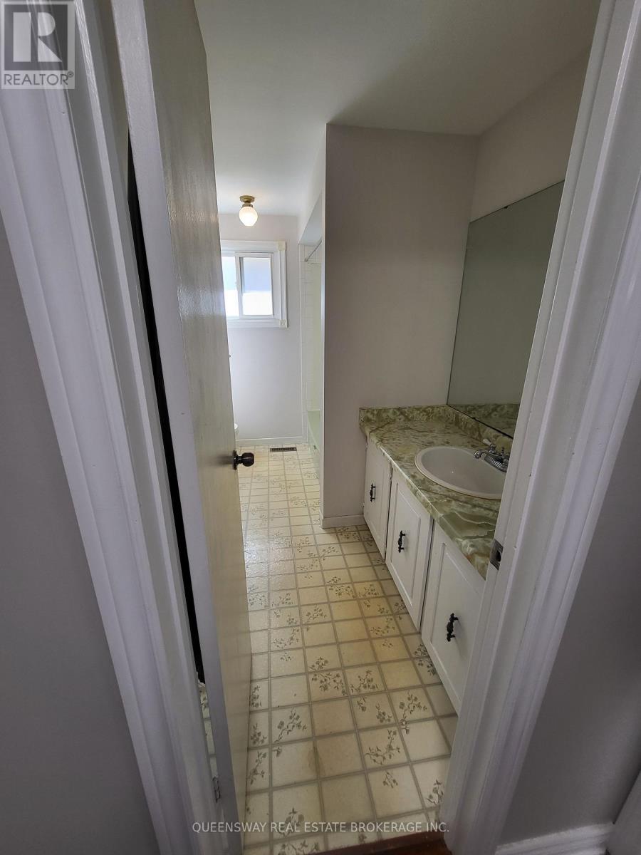 Main - 36 Cambridge Crescent, Bradford West Gwillimbury (Bradford), Ontario  L3Z 1C9 - Photo 15 - N13103054