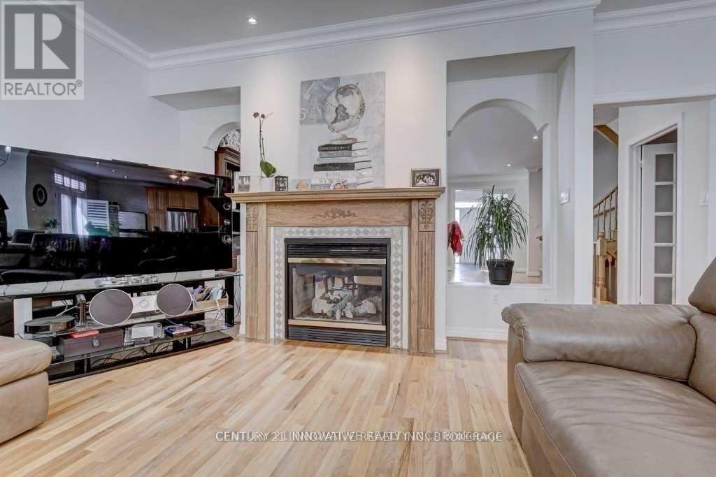 19 Brookgreene Crescent, Richmond Hill, Ontario  L4C 0M1 - Photo 11 - N13103118