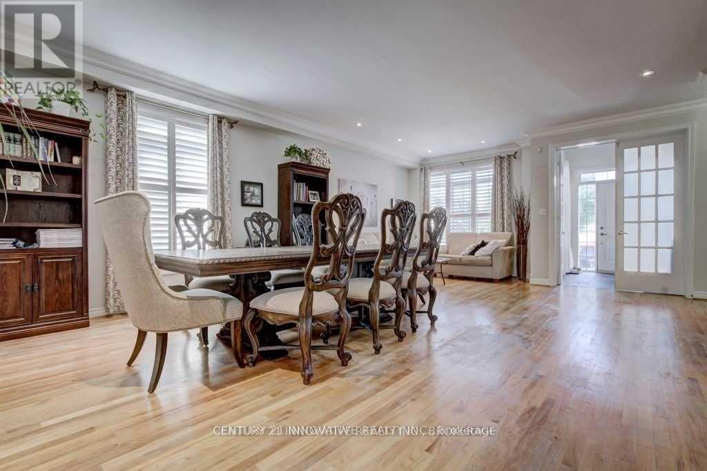 19 Brookgreene Crescent, Richmond Hill, Ontario  L4C 0M1 - Photo 5 - N13103118