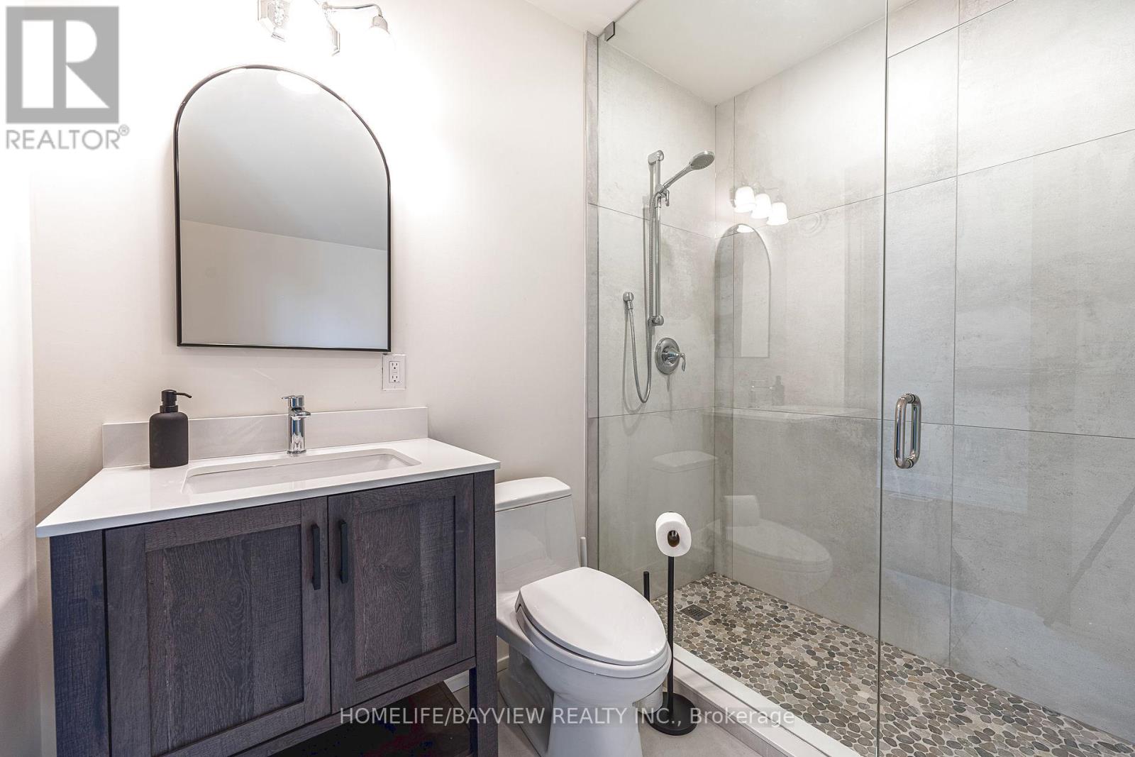 16 Windsor Drive, Whitchurch-Stouffville, Ontario  L4A 7X3 - Photo 33 - N13103164
