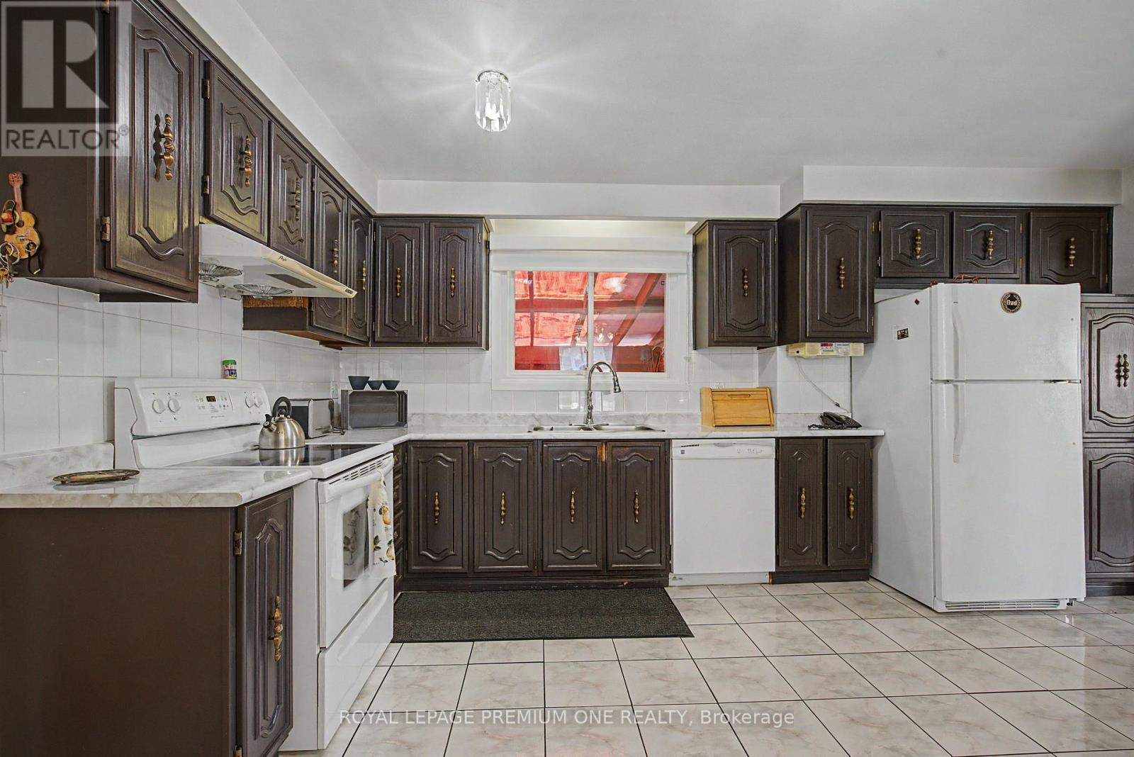 44 Ellerby Square N, Vaughan, Ontario  L4L 1N1 - Photo 11 - N13103214