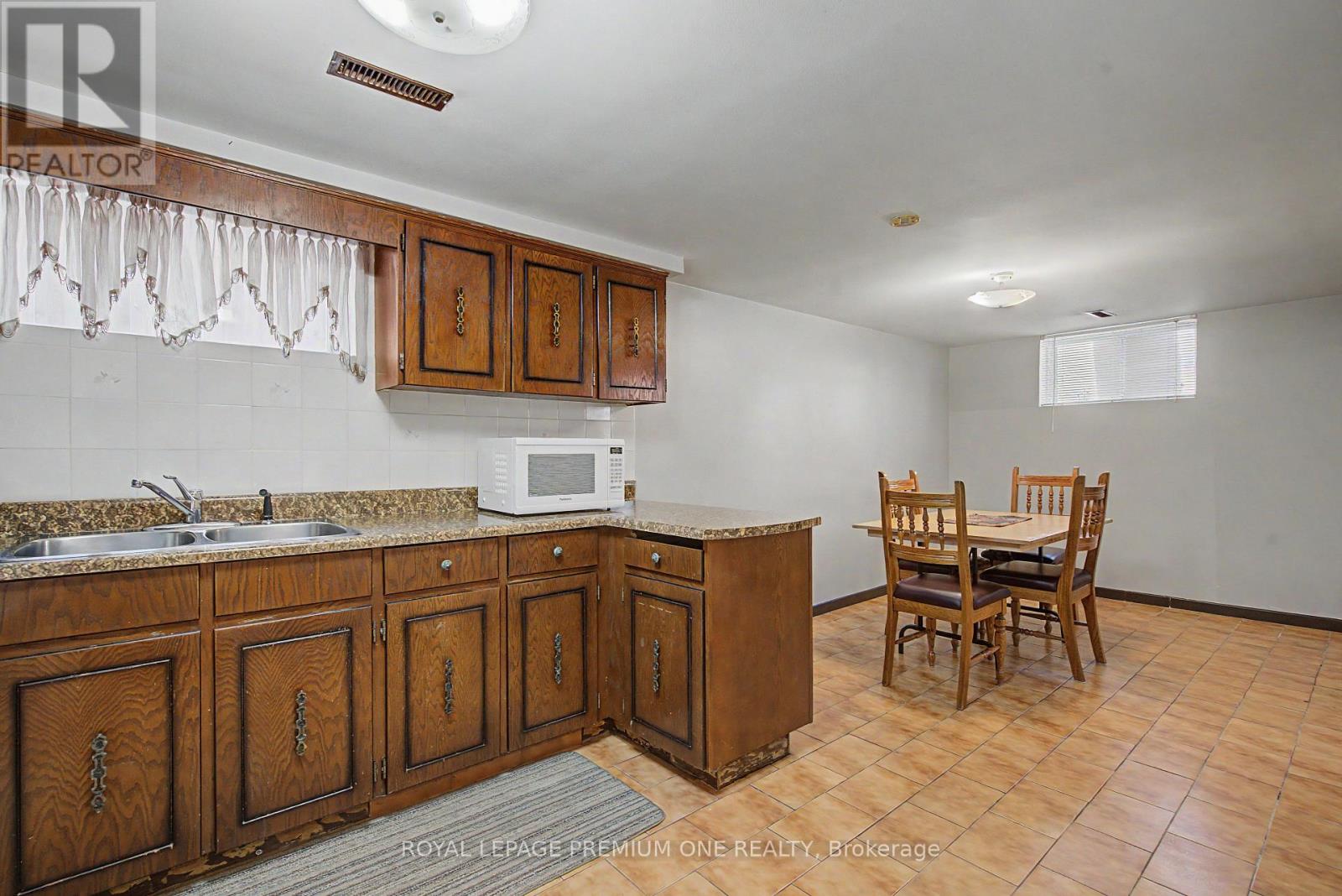 44 Ellerby Square N, Vaughan, Ontario  L4L 1N1 - Photo 21 - N13103214