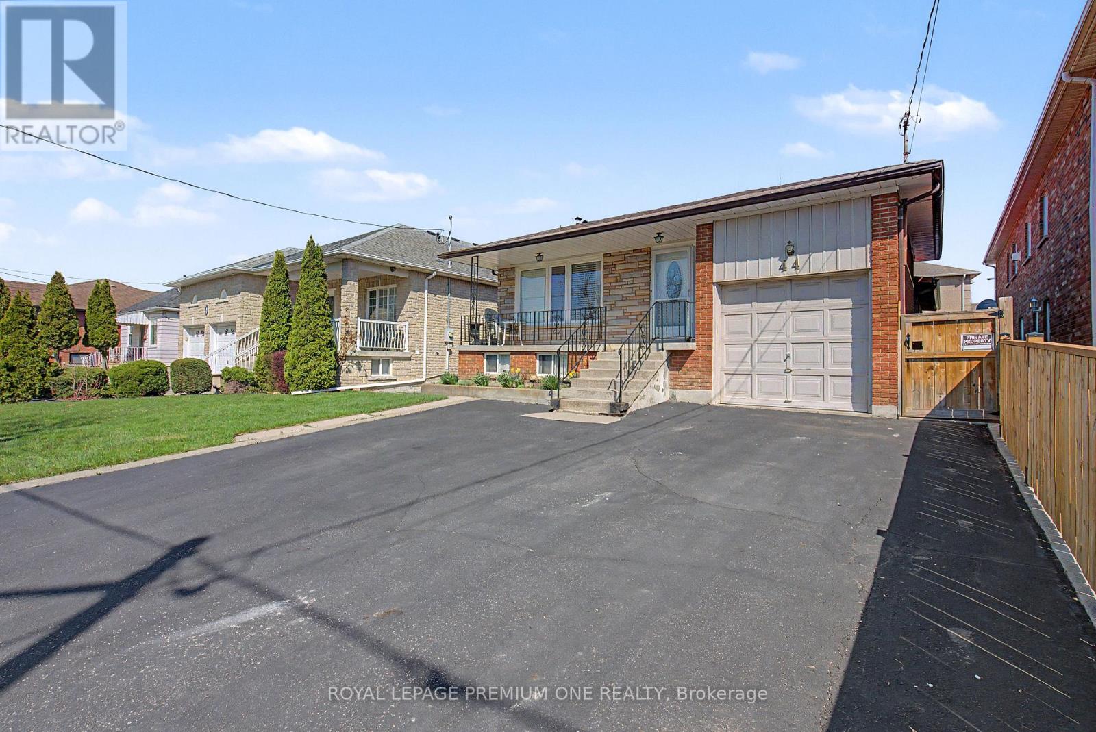 44 Ellerby Square N, Vaughan, Ontario  L4L 1N1 - Photo 3 - N13103214