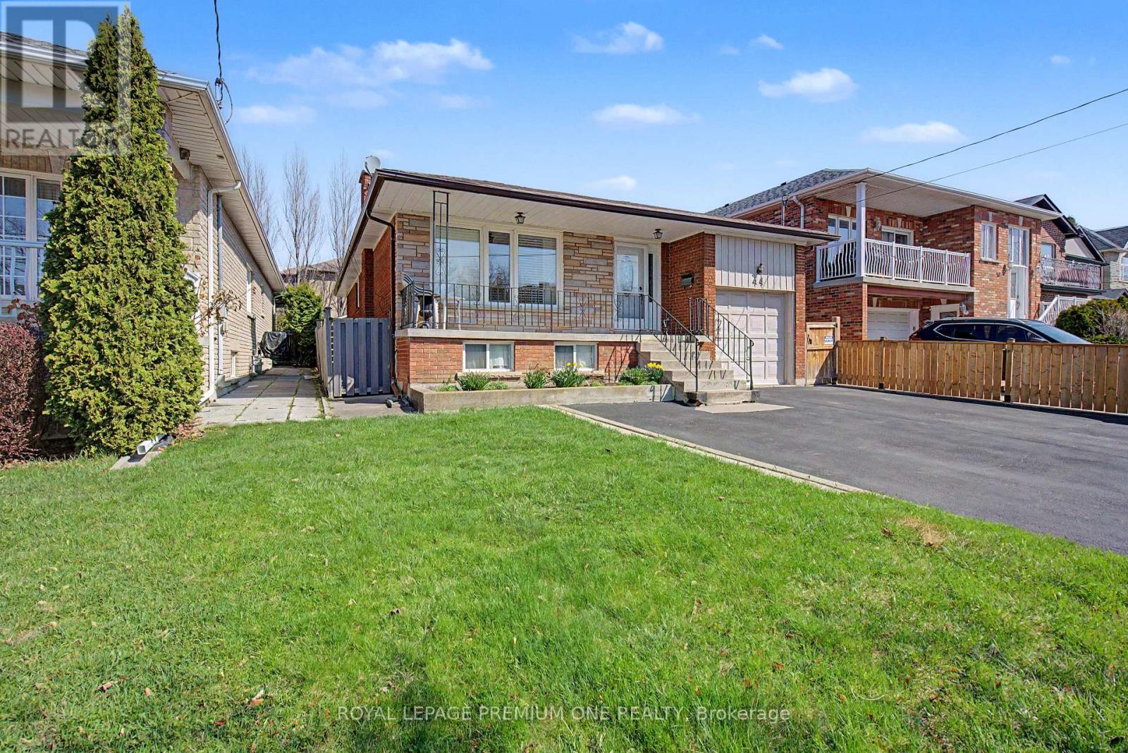 44 Ellerby Square N, Vaughan, Ontario  L4L 1N1 - Photo 4 - N13103214