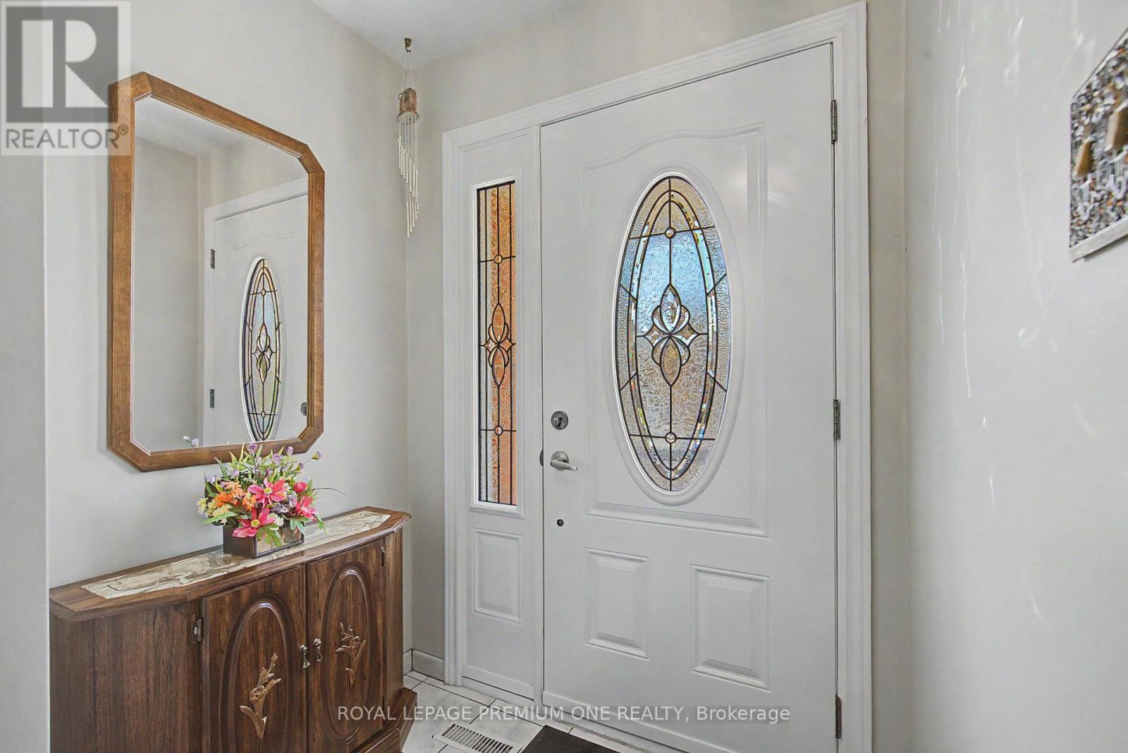 44 Ellerby Square N, Vaughan, Ontario  L4L 1N1 - Photo 6 - N13103214
