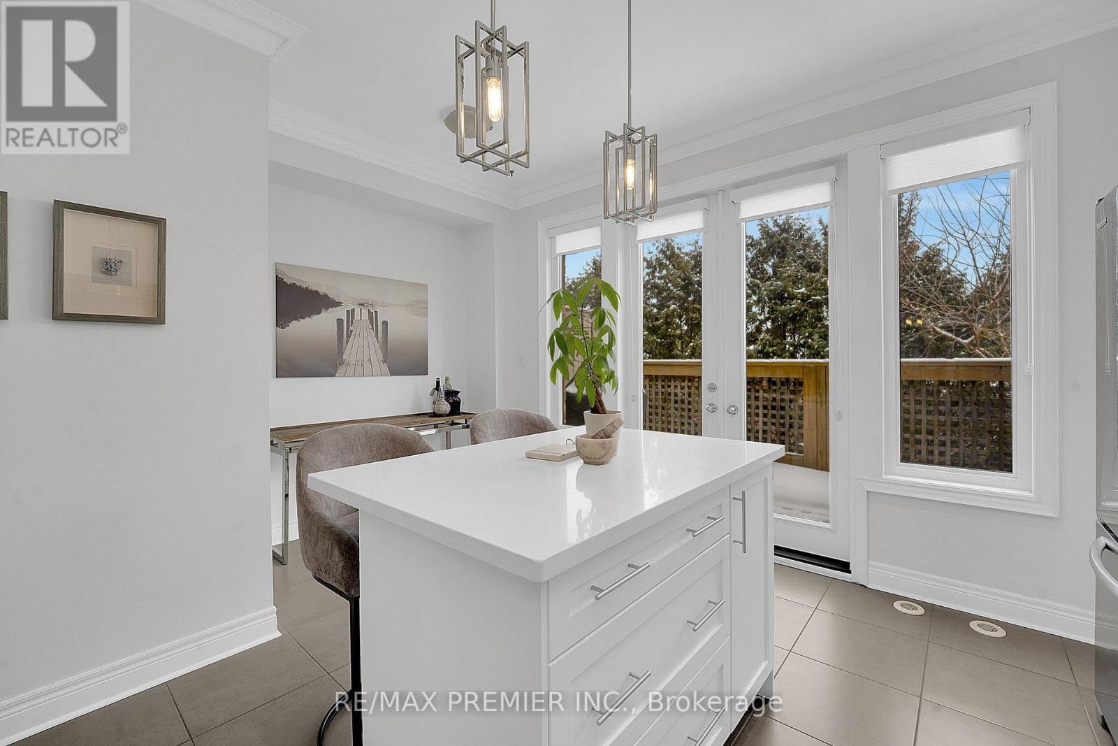 27 Powseland Crescent, Vaughan, Ontario  L4L 0C5 - Photo 10 - N13103250