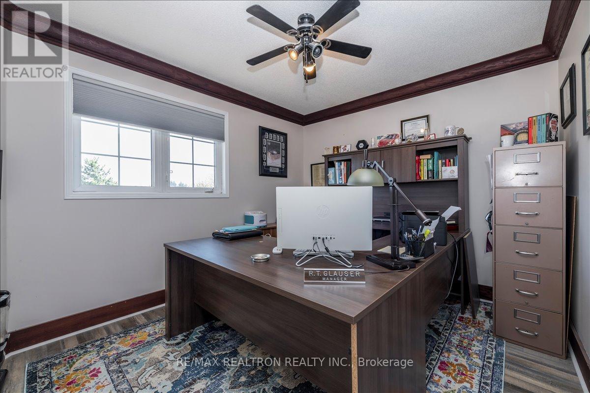 16 Bear Creek Drive, Barrie, Ontario  L4N 9M9 - Photo 24 - S13103192