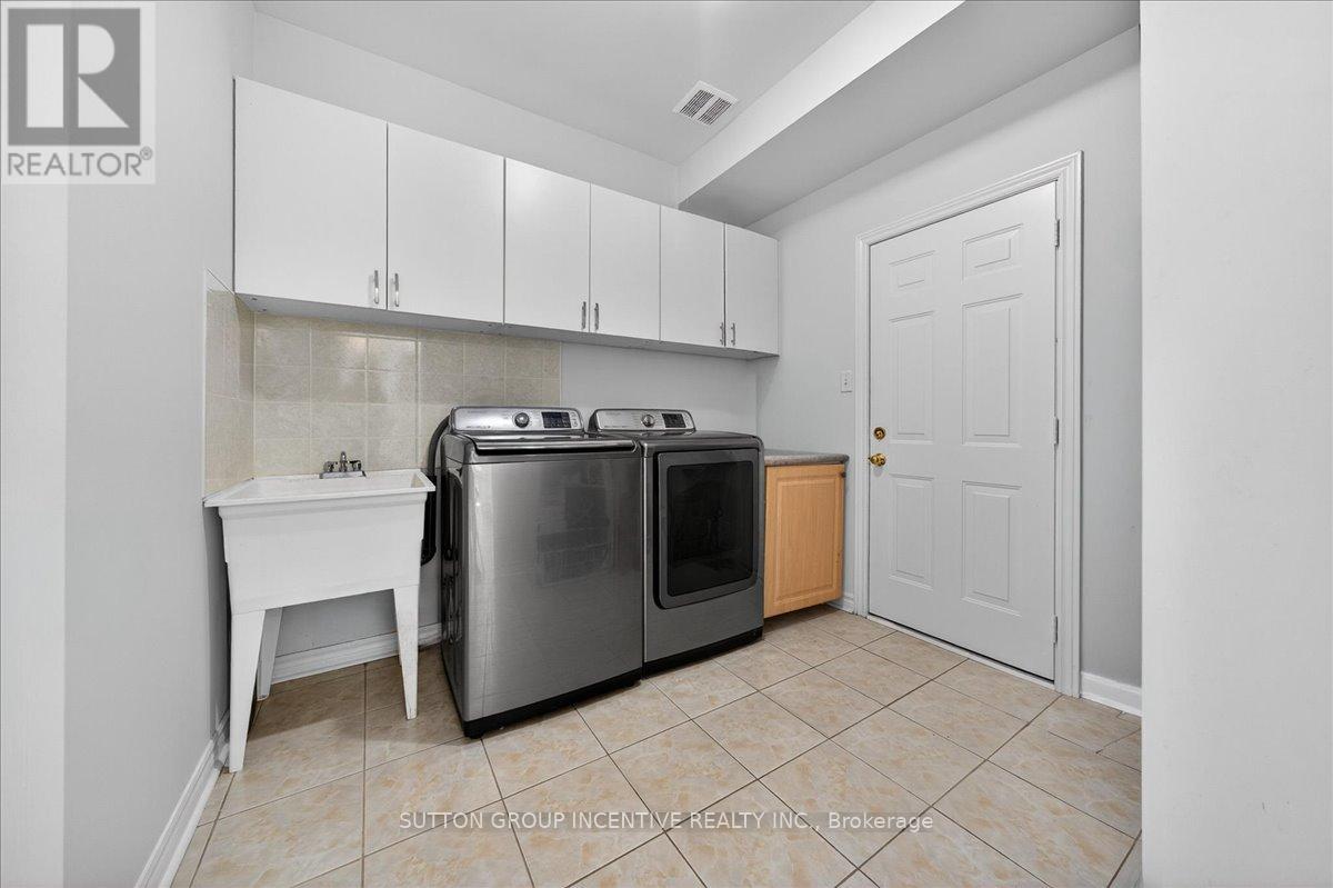 6 Silvercreek Crescent, Barrie (Ardagh), Ontario  L4N 0Z8 - Photo 12 - S13103290