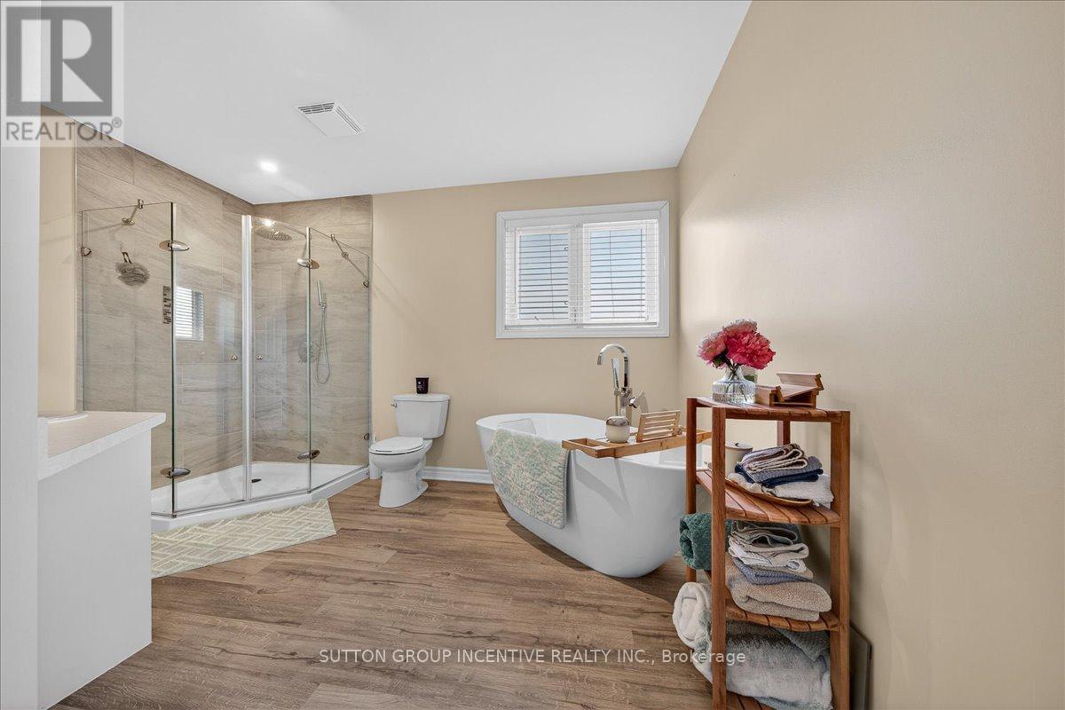 6 Silvercreek Crescent, Barrie (Ardagh), Ontario  L4N 0Z8 - Photo 18 - S13103290