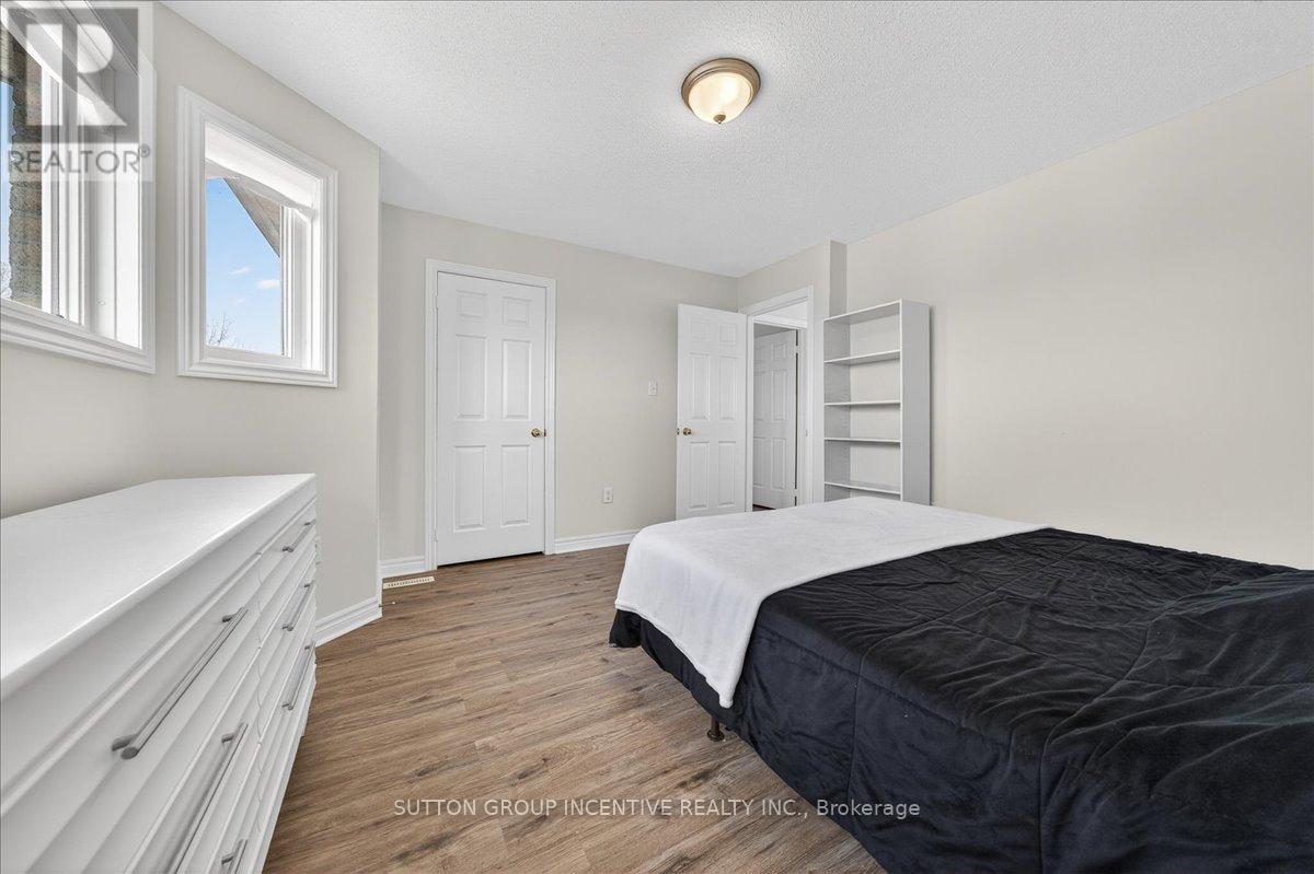 6 Silvercreek Crescent, Barrie (Ardagh), Ontario  L4N 0Z8 - Photo 23 - S13103290