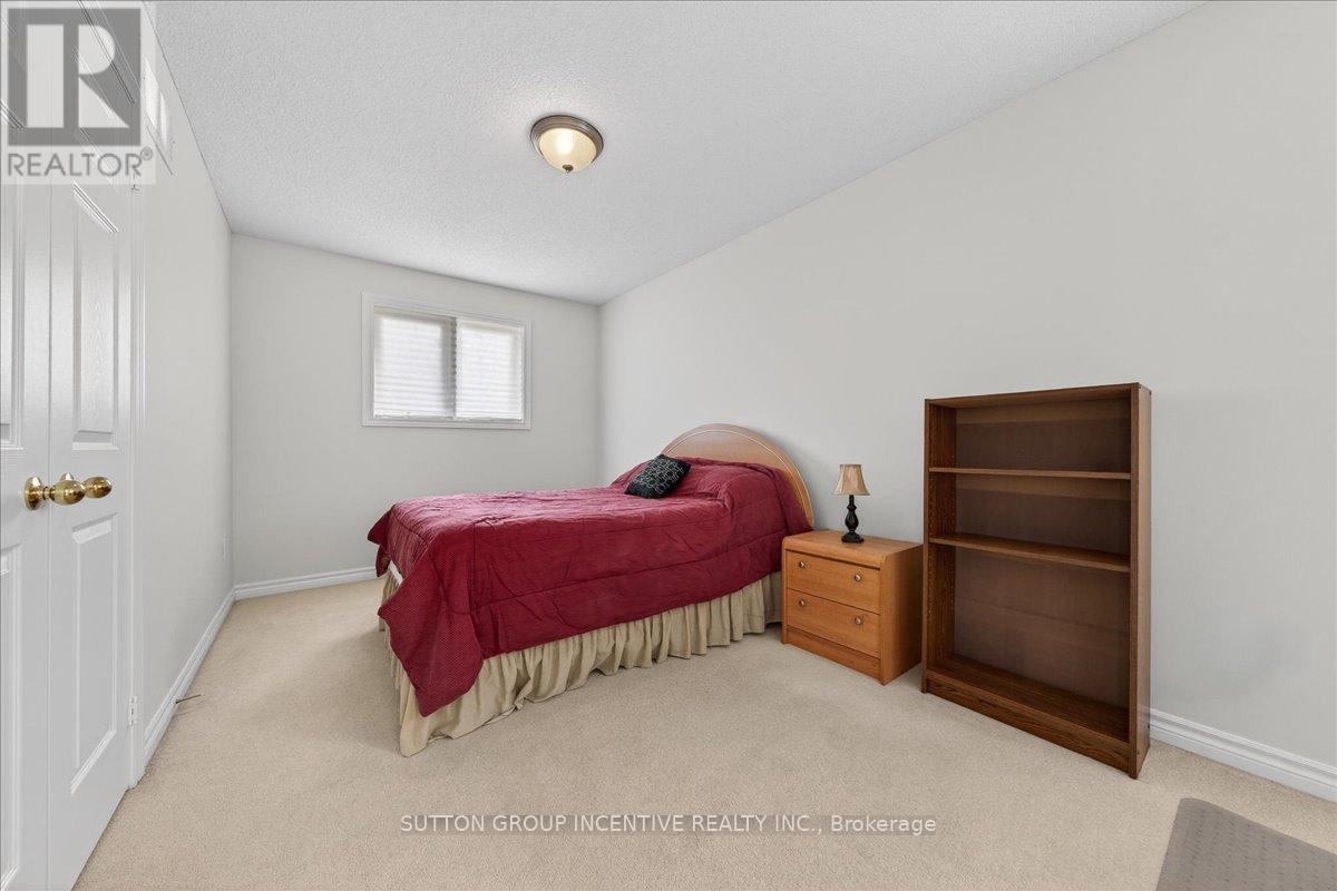 6 Silvercreek Crescent, Barrie (Ardagh), Ontario  L4N 0Z8 - Photo 24 - S13103290