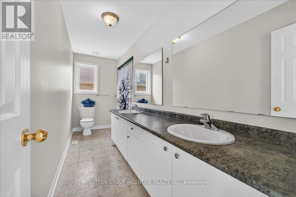 6 Silvercreek Crescent, Barrie (Ardagh), Ontario  L4N 0Z8 - Photo 26 - S13103290