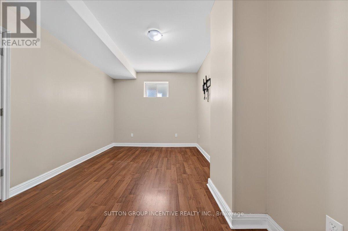 6 Silvercreek Crescent, Barrie (Ardagh), Ontario  L4N 0Z8 - Photo 31 - S13103290