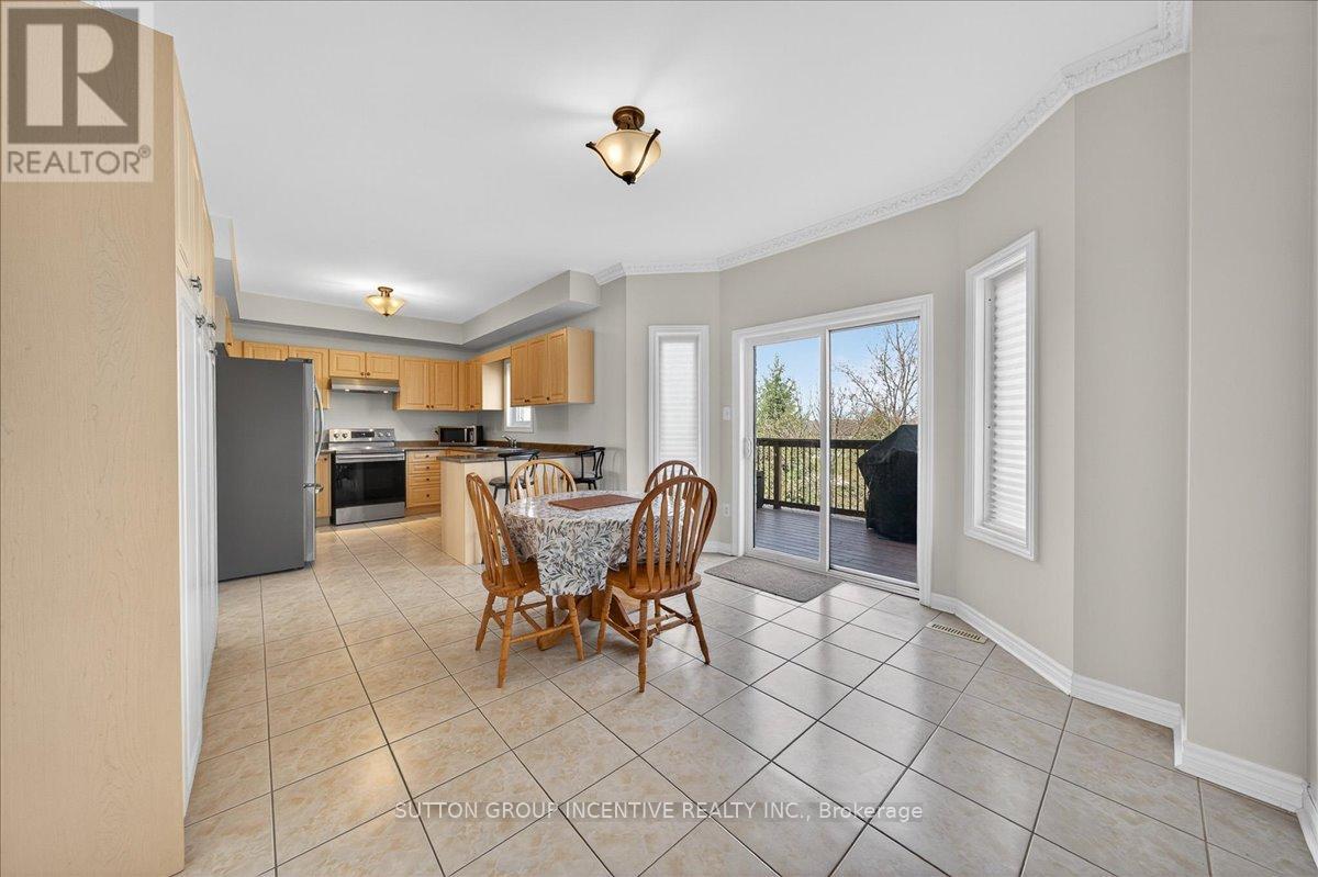 6 Silvercreek Crescent, Barrie (Ardagh), Ontario  L4N 0Z8 - Photo 8 - S13103290