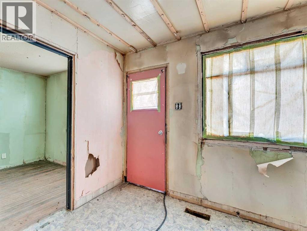 640 Pottery Street Se, Medicine Hat, Alberta  T1A 7G2 - Photo 7 - A2309180