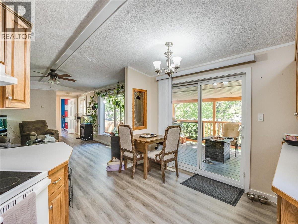 4029 Broadwater Road Unit# 15, Castlegar, British Columbia  V1N 4V6 - Photo 15 - 10386339