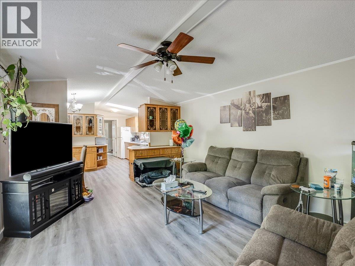 4029 Broadwater Road Unit# 15, Castlegar, British Columbia  V1N 4V6 - Photo 17 - 10386339