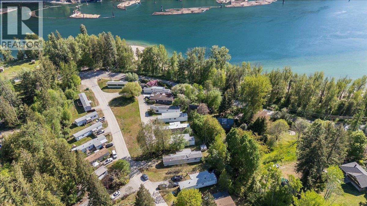 4029 Broadwater Road Unit# 15, Castlegar, British Columbia  V1N 4V6 - Photo 9 - 10386339