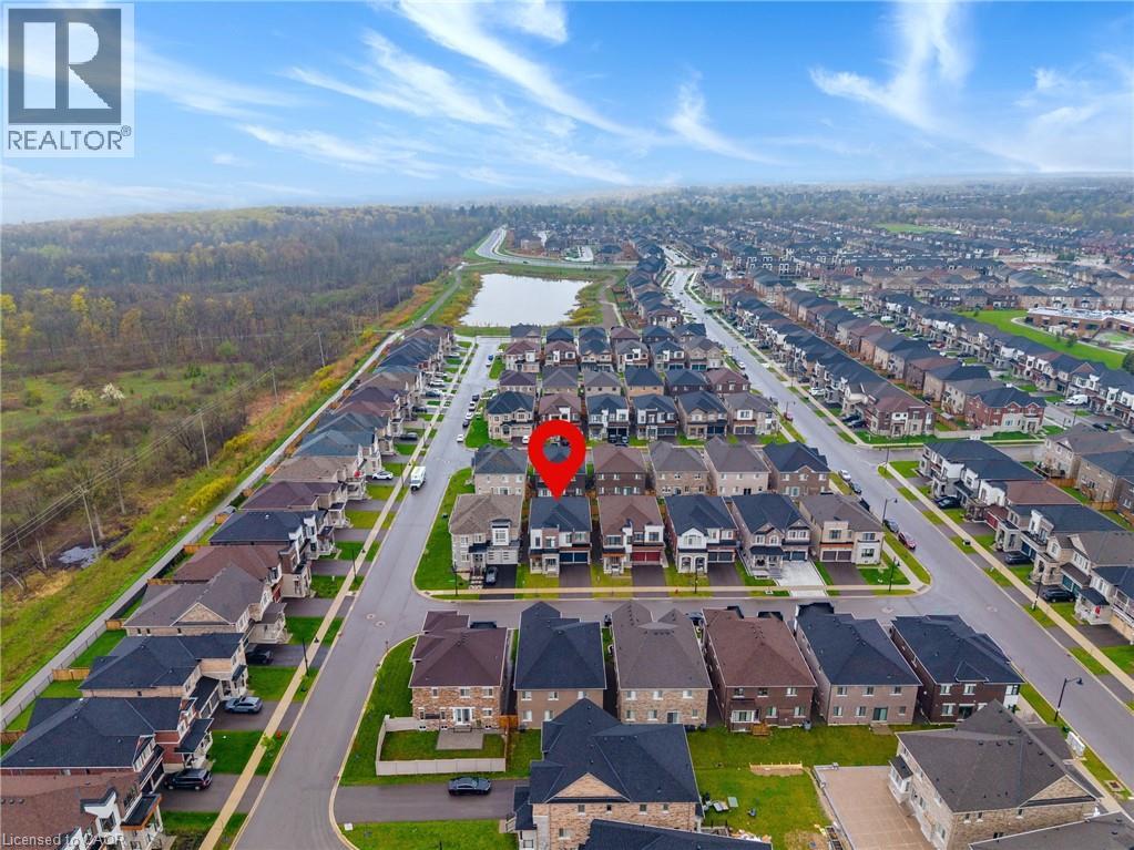 20 Zimmerman Garden, Waterdown, Ontario  L8B 1Y9 - Photo 2 - 40828589