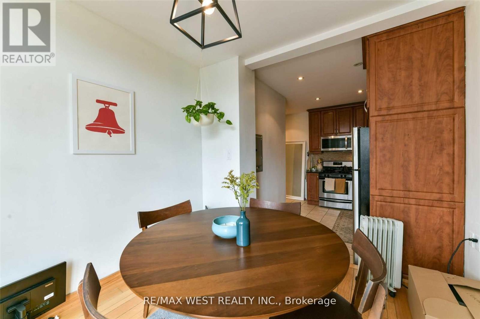 Main Fl - 734 Indian Road, Toronto, Ontario  M6P 2E3 - Photo 11 - W13103024