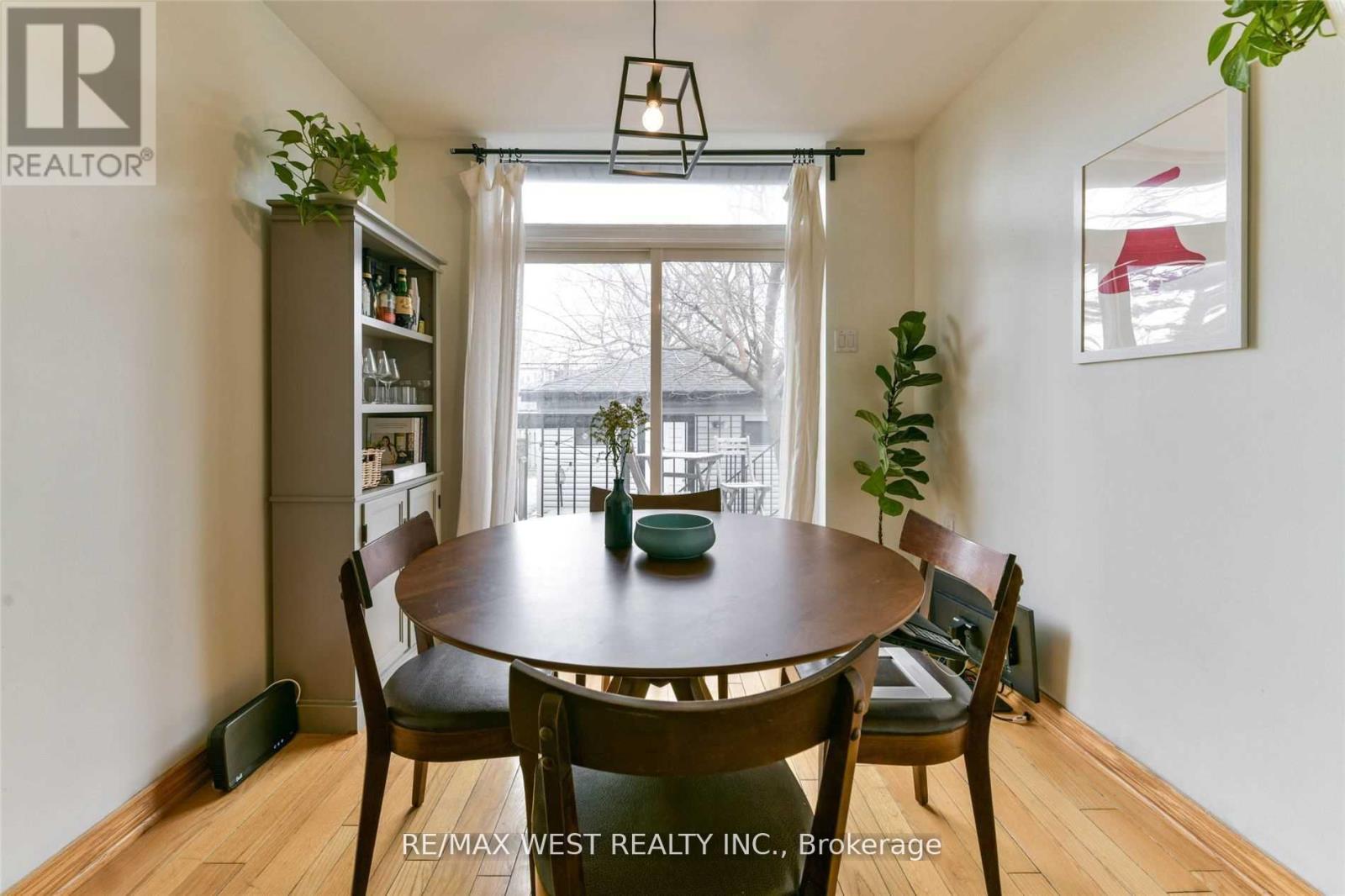 Main Fl - 734 Indian Road, Toronto, Ontario  M6P 2E3 - Photo 12 - W13103024