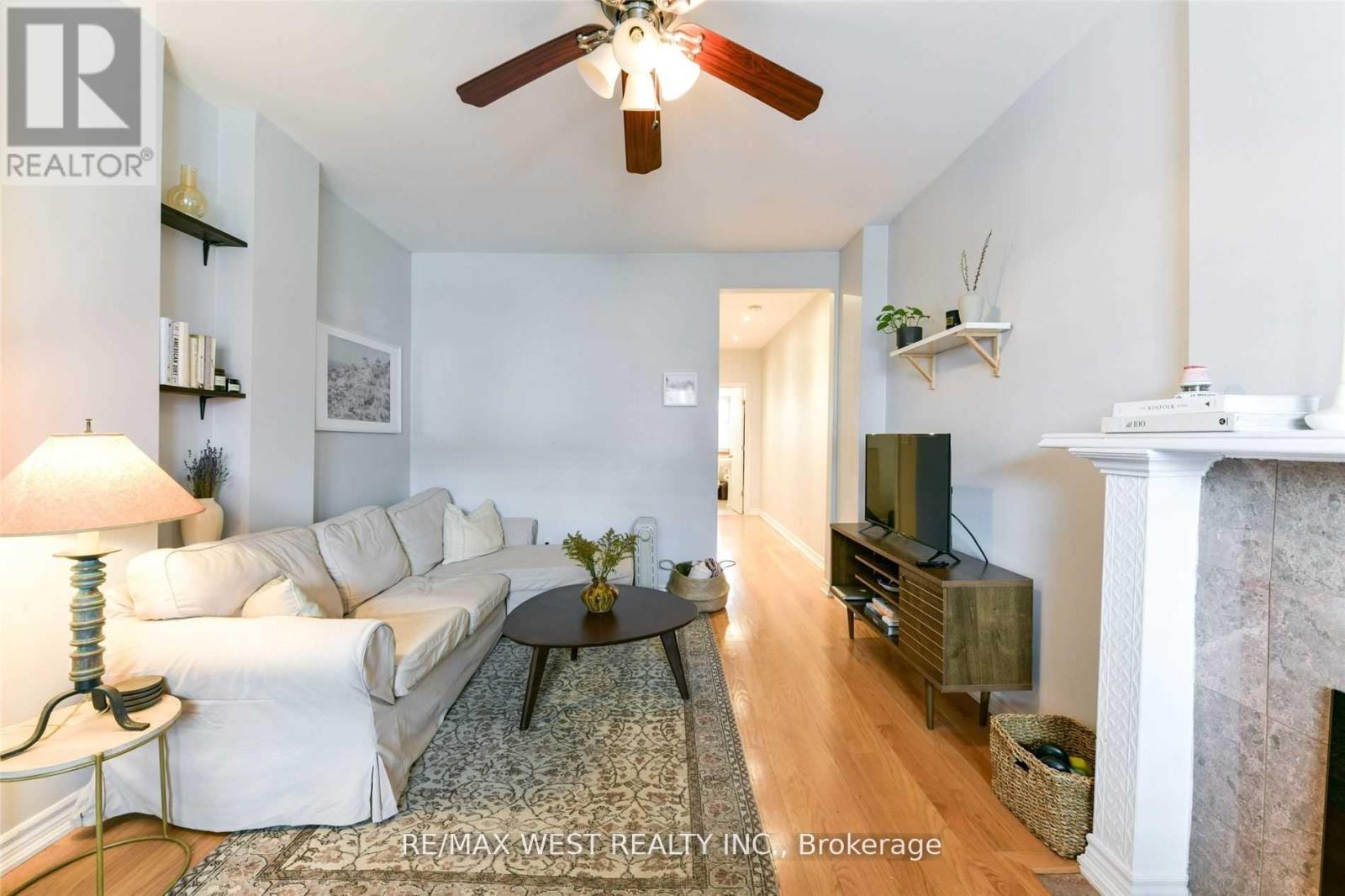 Main Fl - 734 Indian Road, Toronto, Ontario  M6P 2E3 - Photo 3 - W13103024