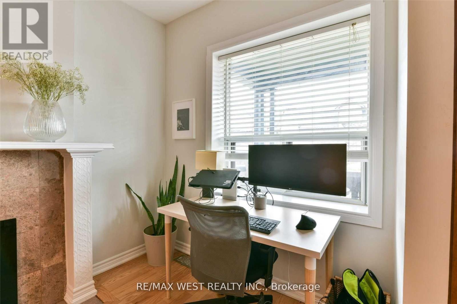 Main Fl - 734 Indian Road, Toronto, Ontario  M6P 2E3 - Photo 8 - W13103024