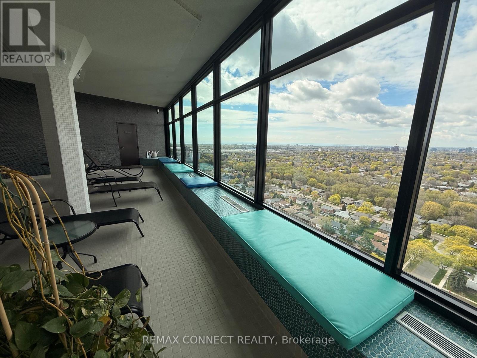 2107 - 1300 Bloor Street, Mississauga, Ontario  L4Y 3Z2 - Photo 17 - W13103048