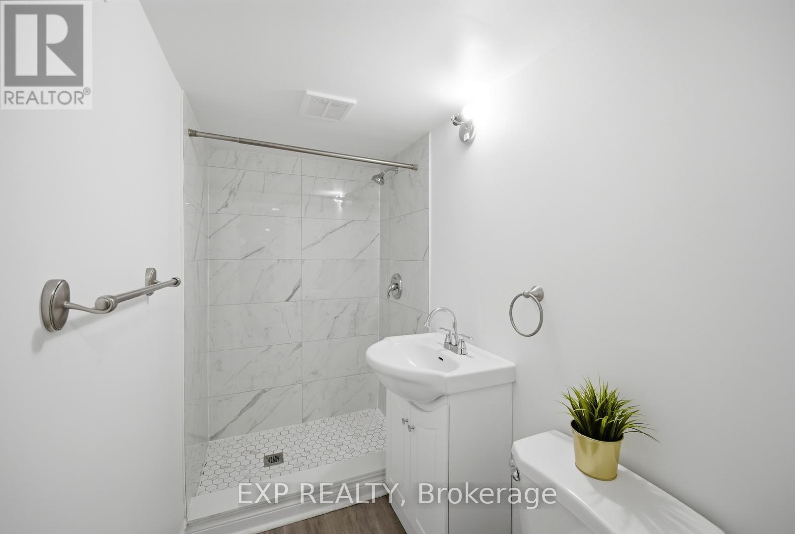 355 Culford Road, Toronto, Ontario  M6L 2V8 - Photo 19 - W13103074
