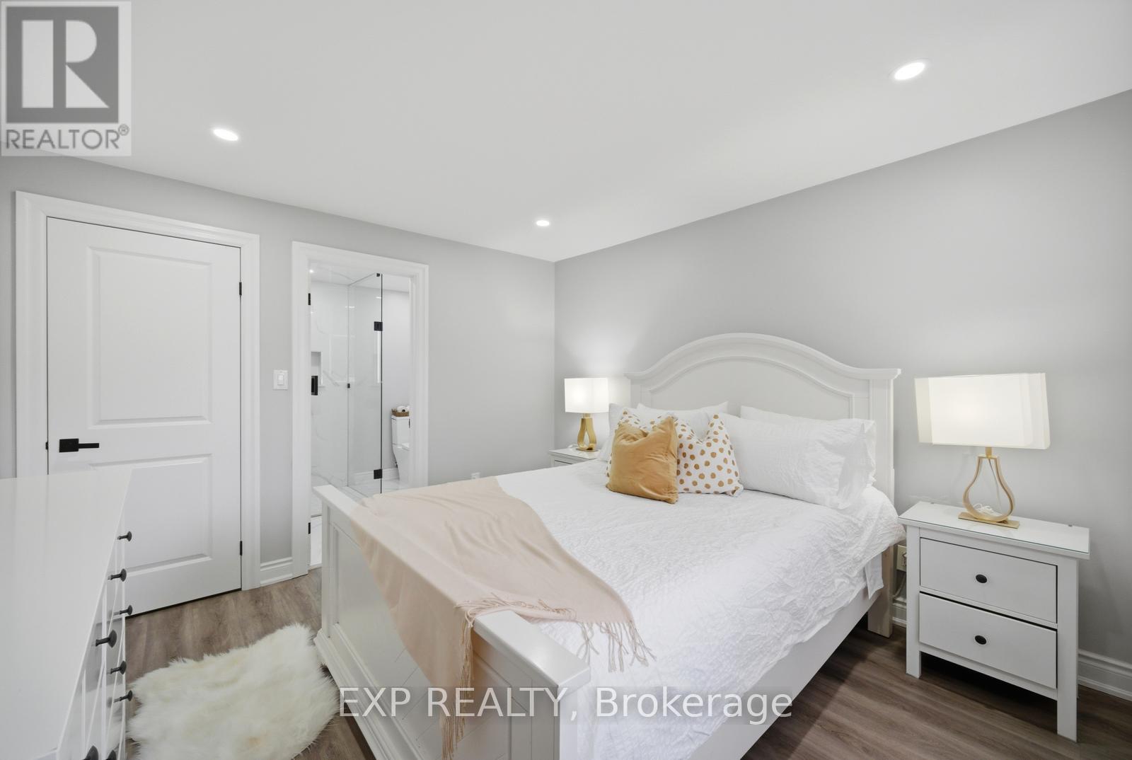 355 Culford Road, Toronto, Ontario  M6L 2V8 - Photo 8 - W13103074