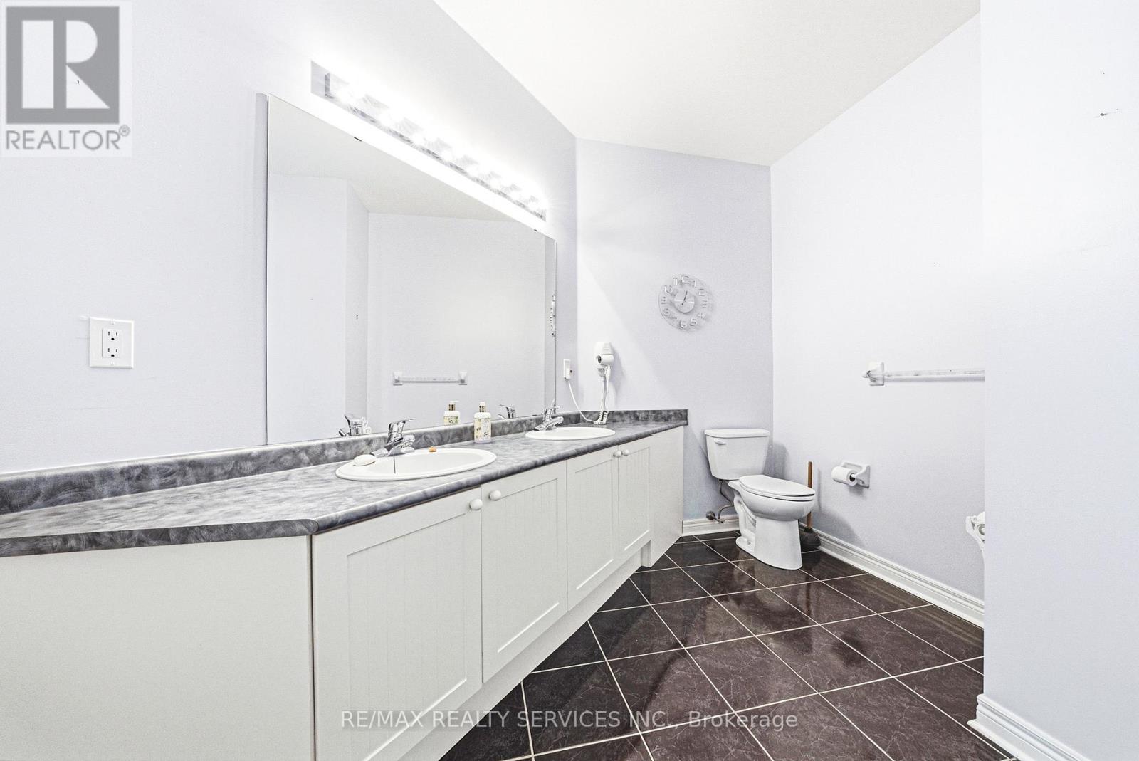 16 Sunridge Street, Brampton, Ontario  L7A 1W6 - Photo 16 - W13103102