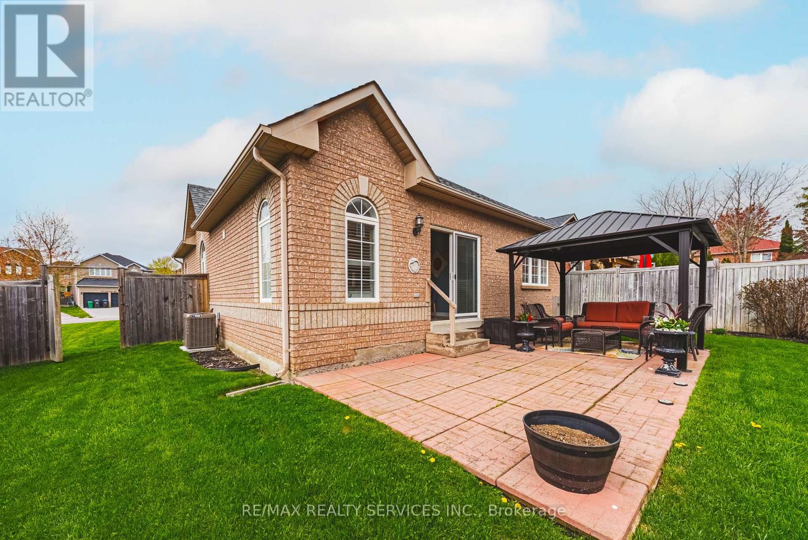 16 Sunridge Street, Brampton, Ontario  L7A 1W6 - Photo 33 - W13103102
