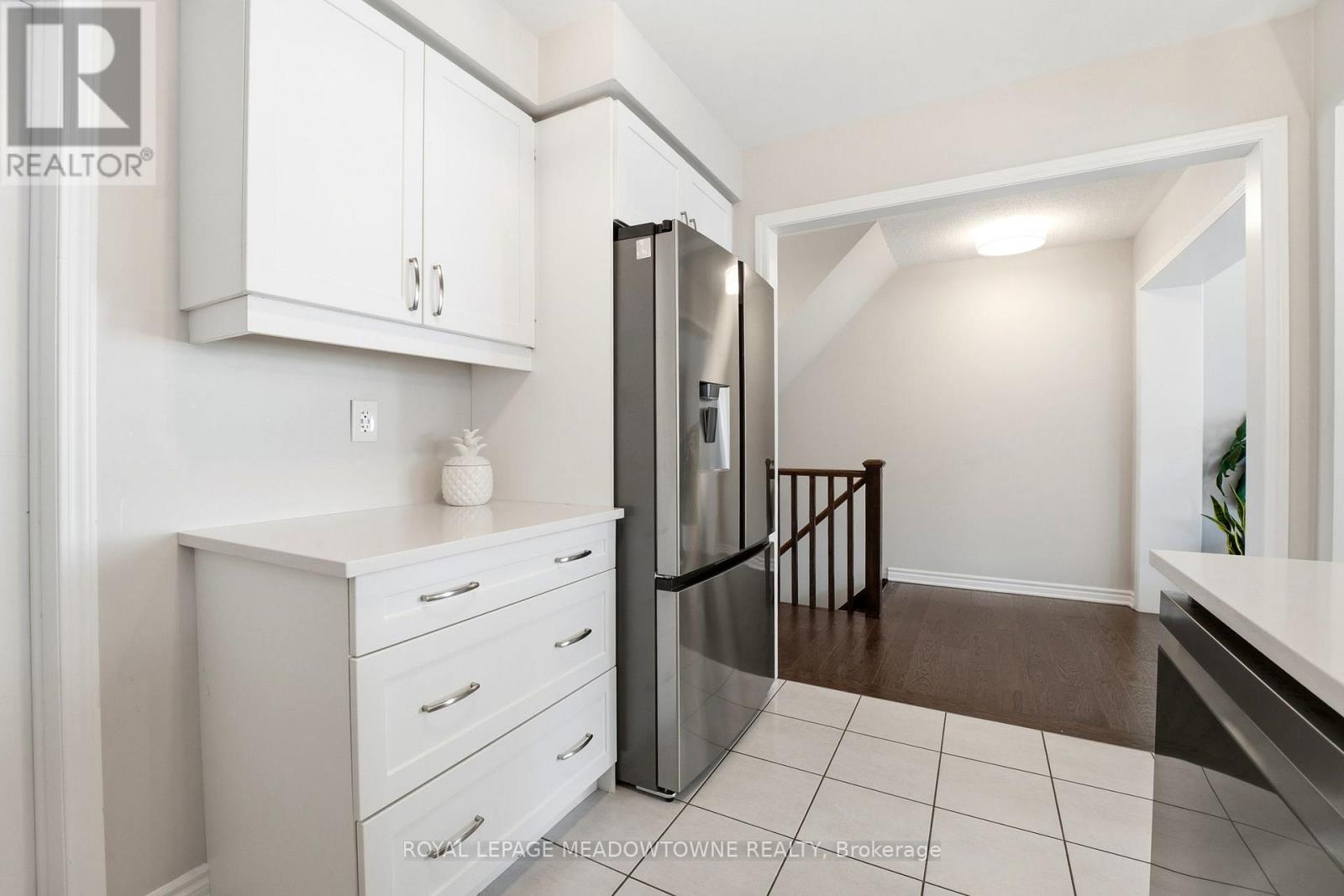 112 Whitlock Avenue, Milton, Ontario  L9E 1G3 - Photo 11 - W13103140