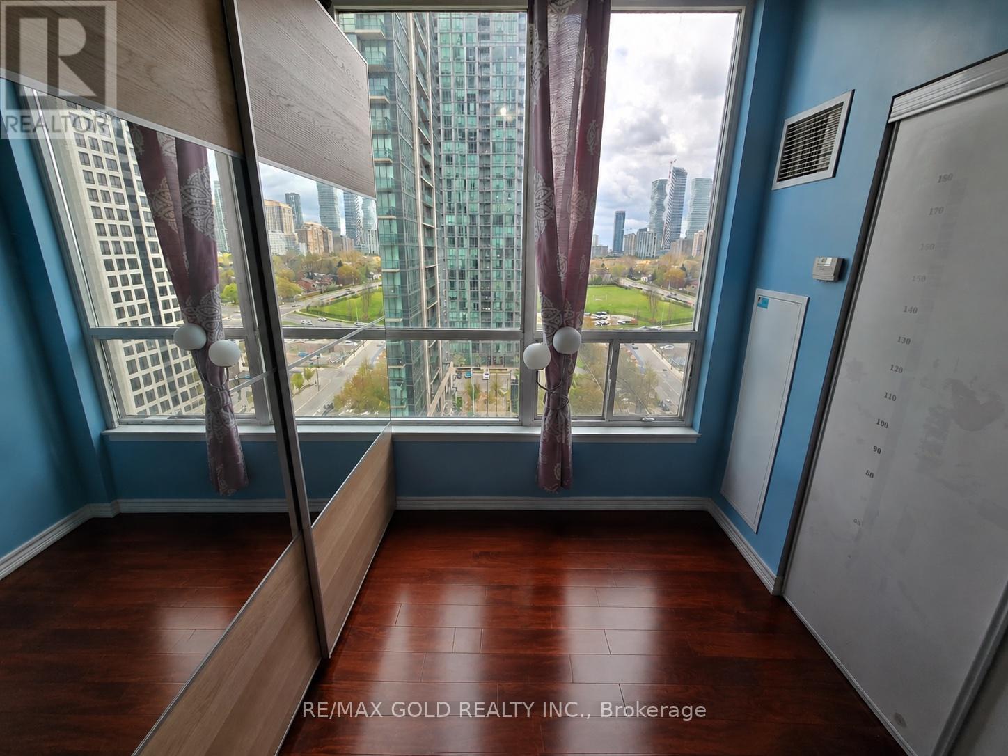 1607 - 3504 Hurontario Street, Mississauga, Ontario  L5B 0B9 - Photo 22 - W13103232