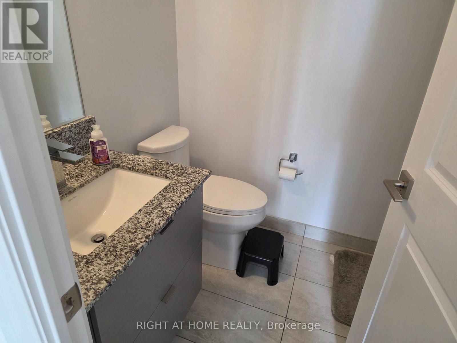 1006 - 36 Elm Drive W, Mississauga, Ontario  L5B 0N3 - Photo 9 - W13103284